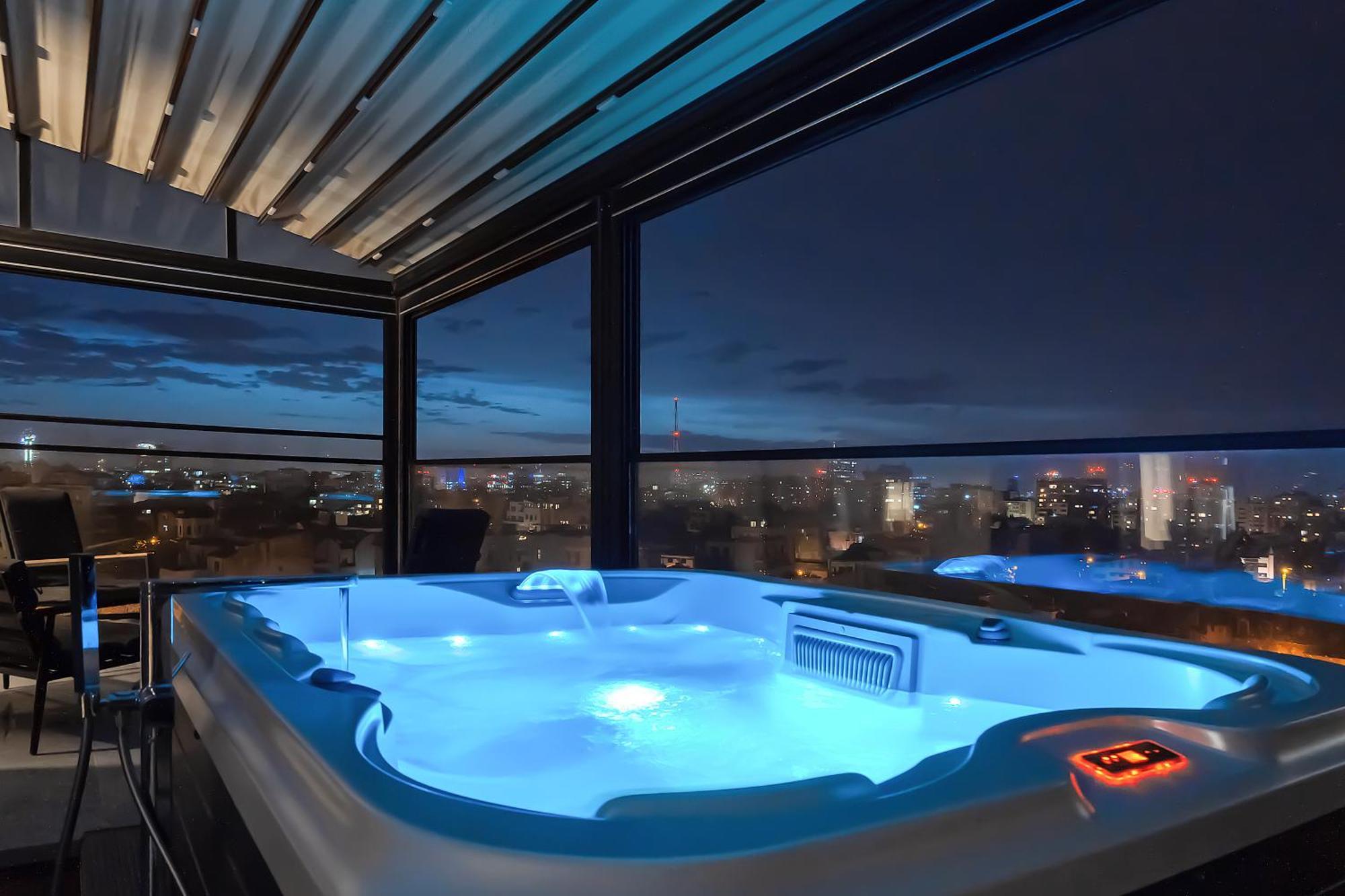 Crown Penthouse - Luxurious, & Vista , By Uni88 Apartment Bucharest