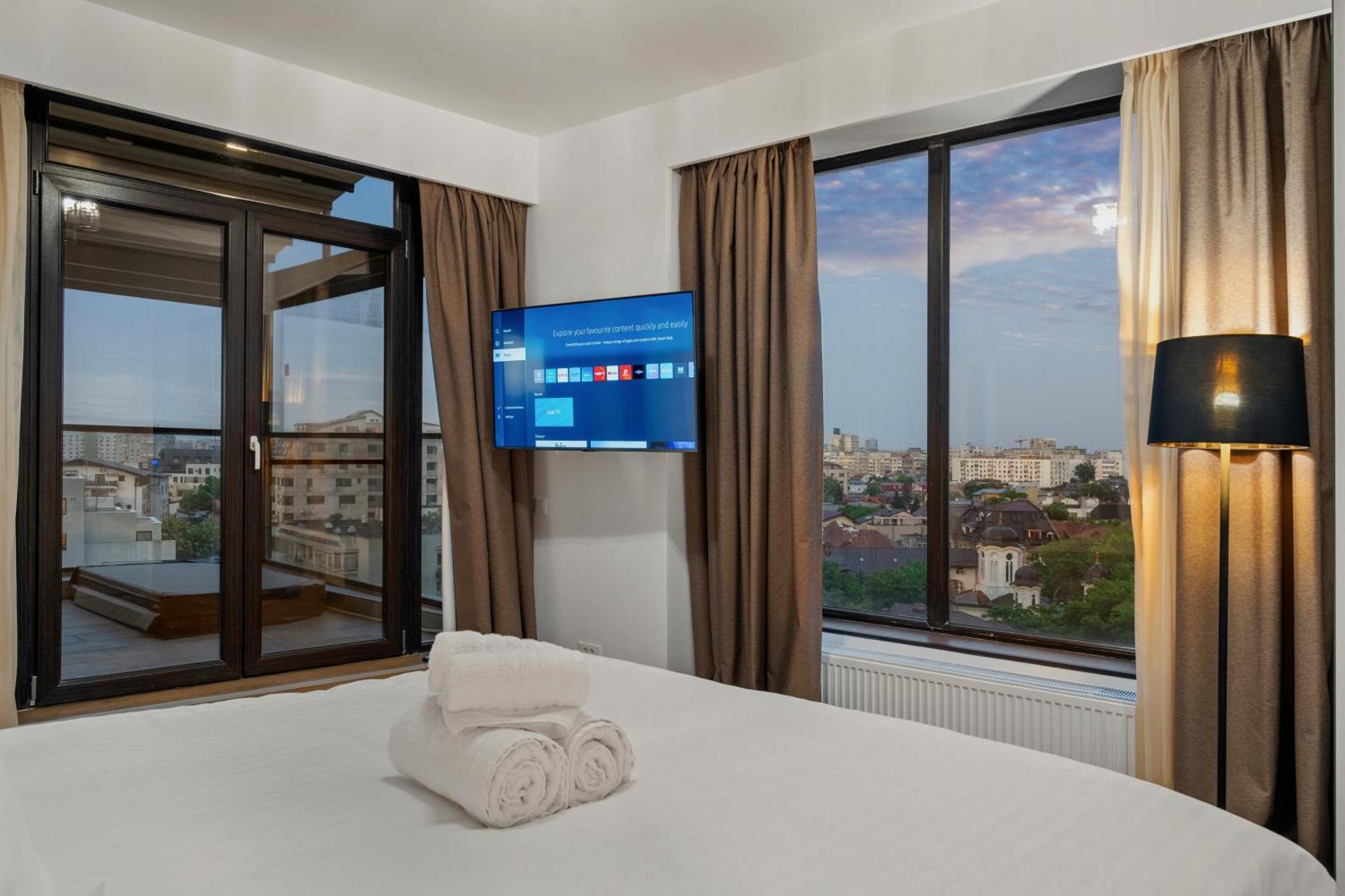 Crown Penthouse - Luxurious, & Vista , By Uni88 Bucharest