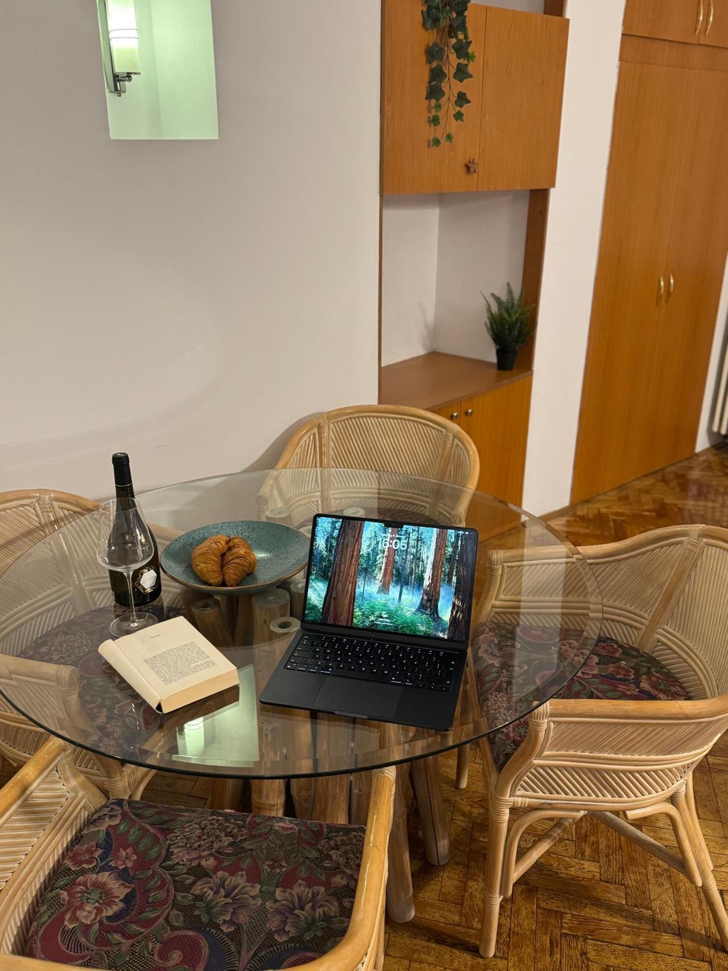 Cismigiu Garden Getaway Apartment