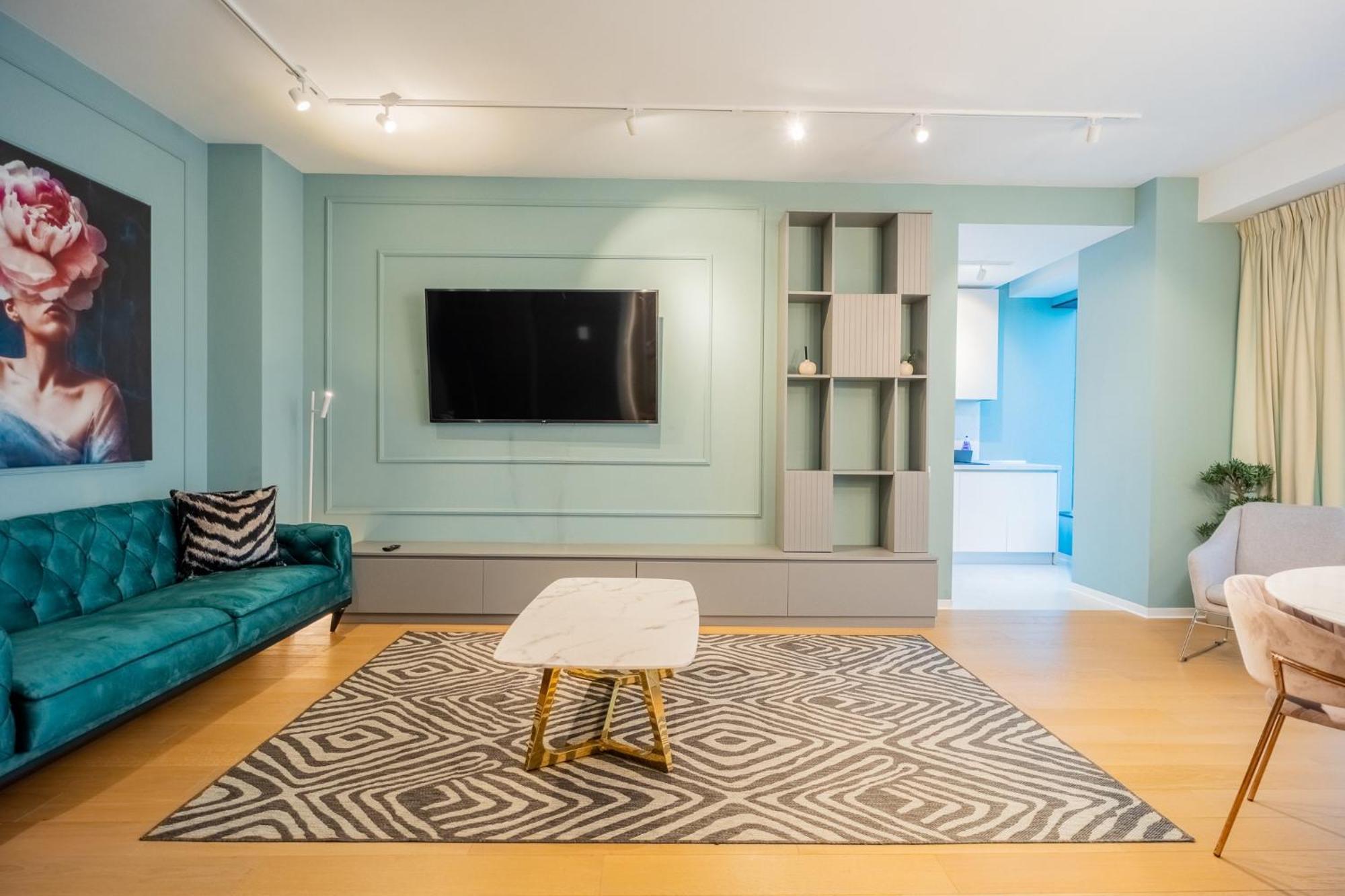 One Mircea Eliade - Luxurious With Panoramic And Park View *