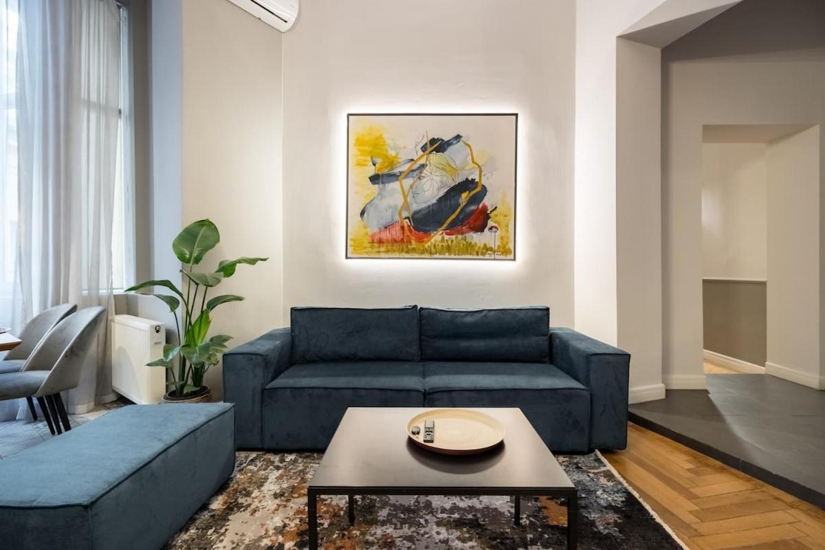 Apartment Superb 2br Flat - Amzei Square Bucharest