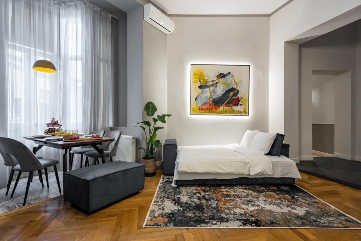 Superb 2br Flat - Amzei Square * Bucharest