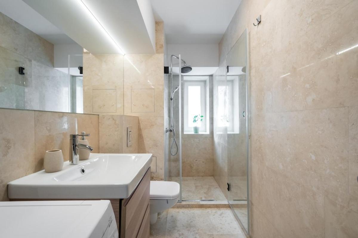 Modern 2br - Piata Unirii - Center Apartment Bucharest
