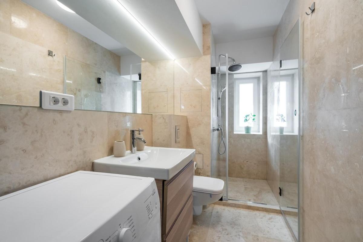 Modern 2br - Piata Unirii - Center Bucharest