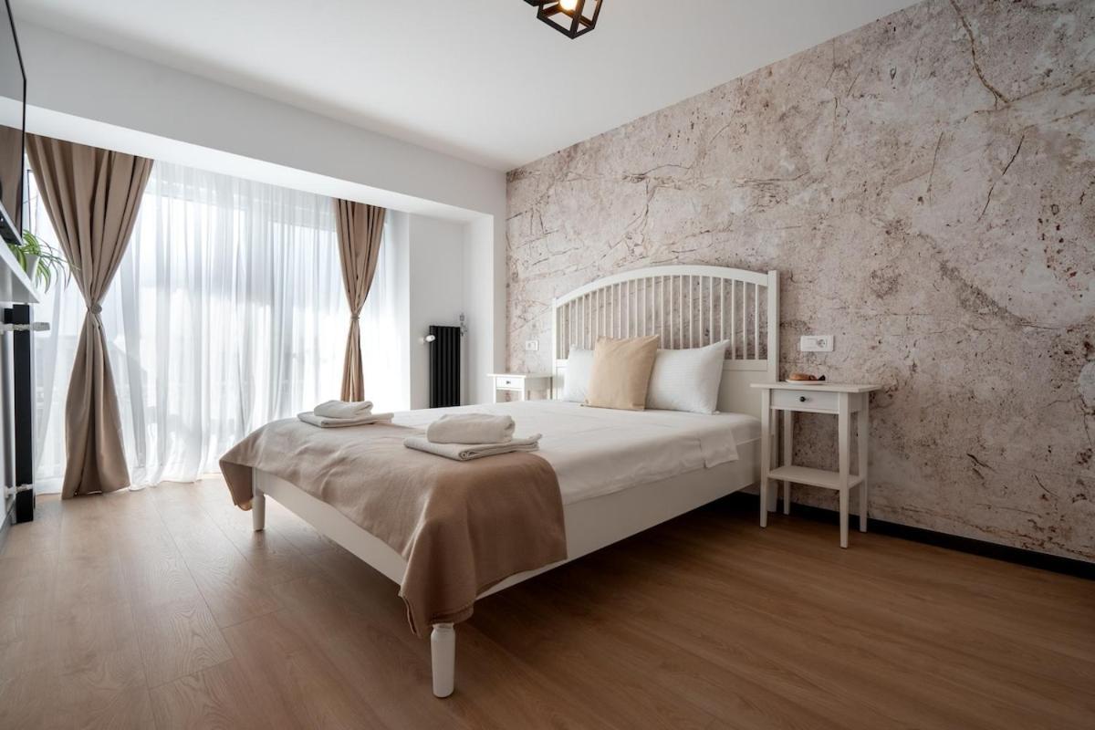 Modern 2br - Piata Unirii - Center *