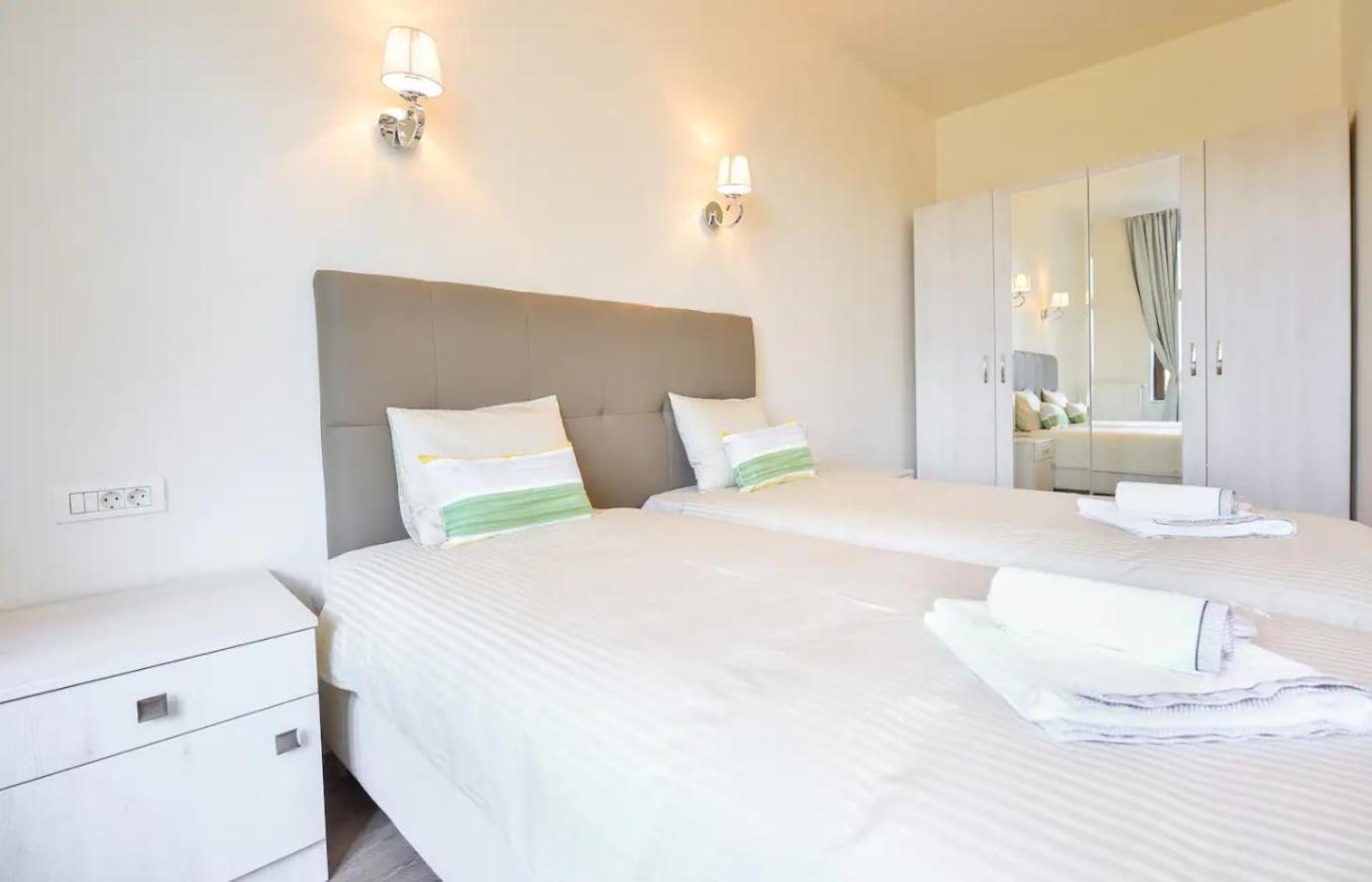 Spacious Deluxe Old Town-free Parking Apartment Bucharest