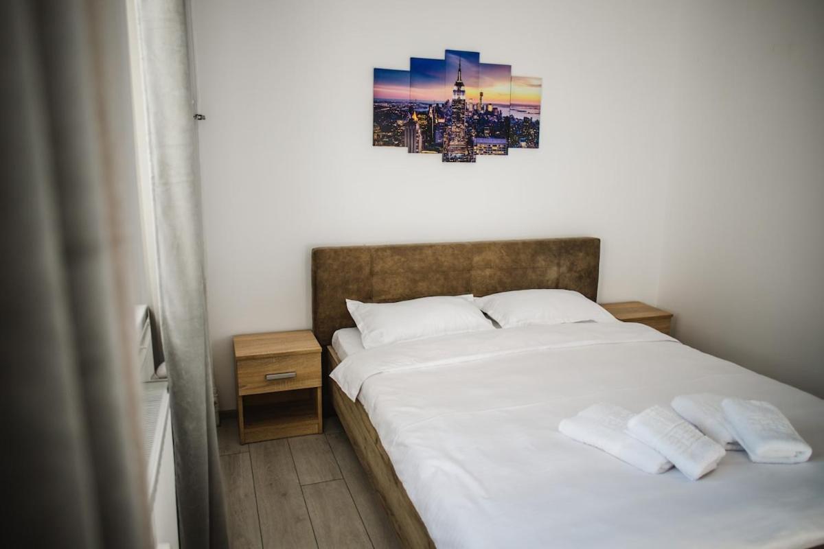 Cozyapartment Near Metrogorjului Apartament