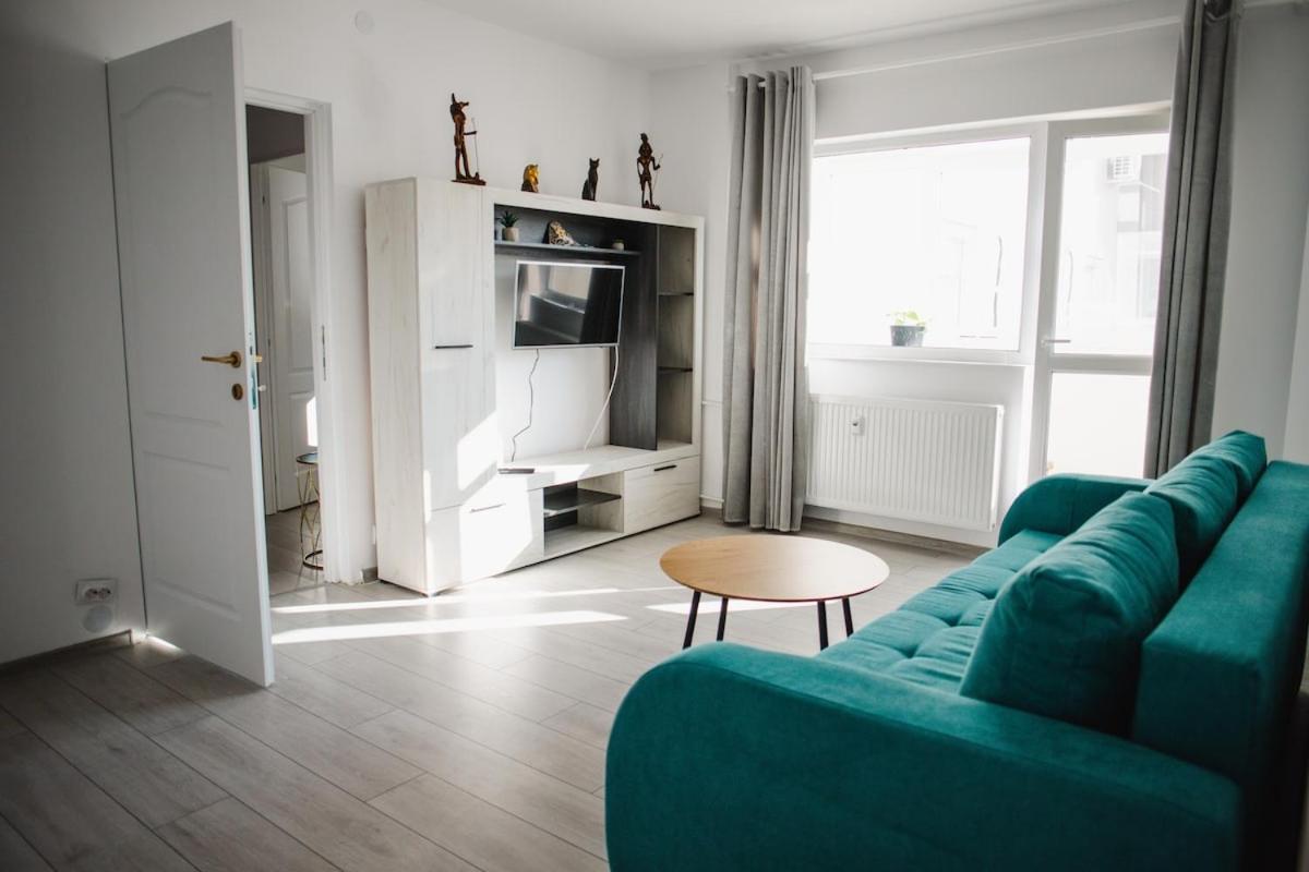 Cozyapartment Near Metrogorjului *