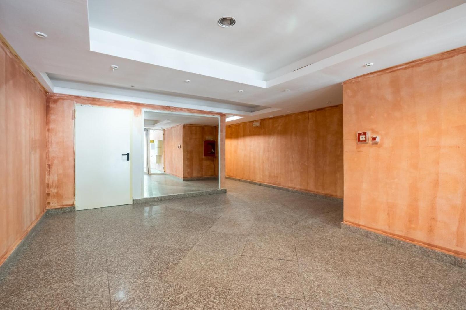 High-end With Panoramic View, Parking & Pool