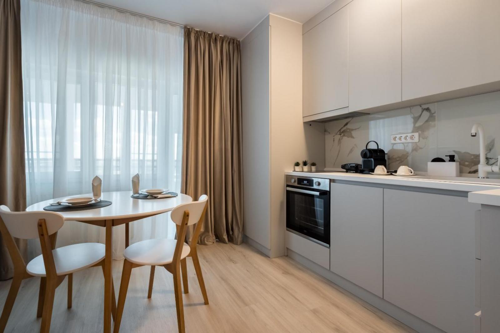 High-end With Panoramic View, Parking & Pool Apartment Bucharest