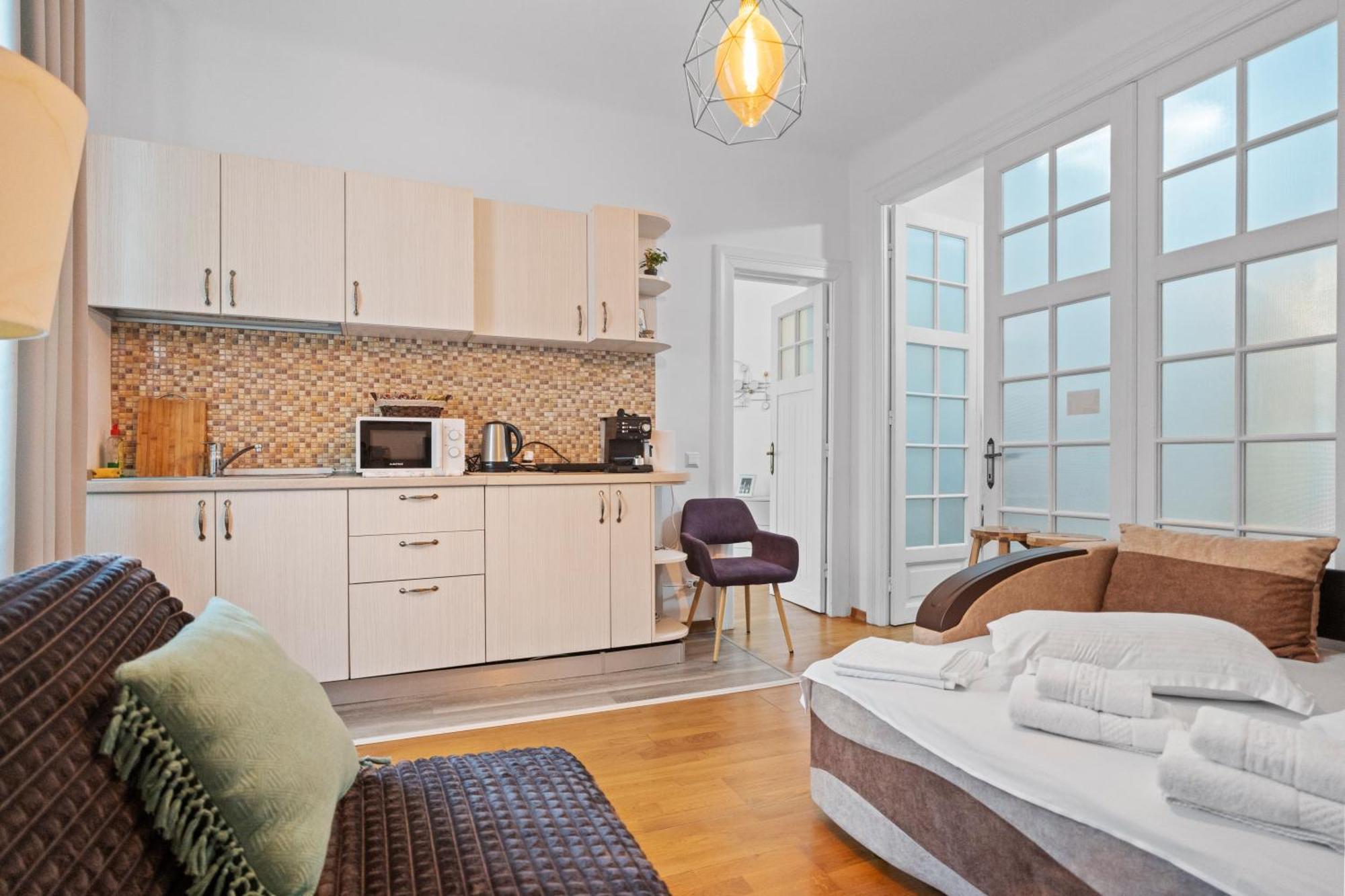 Apartment Golden Residences - & Penthouse In Old Town Bucharest