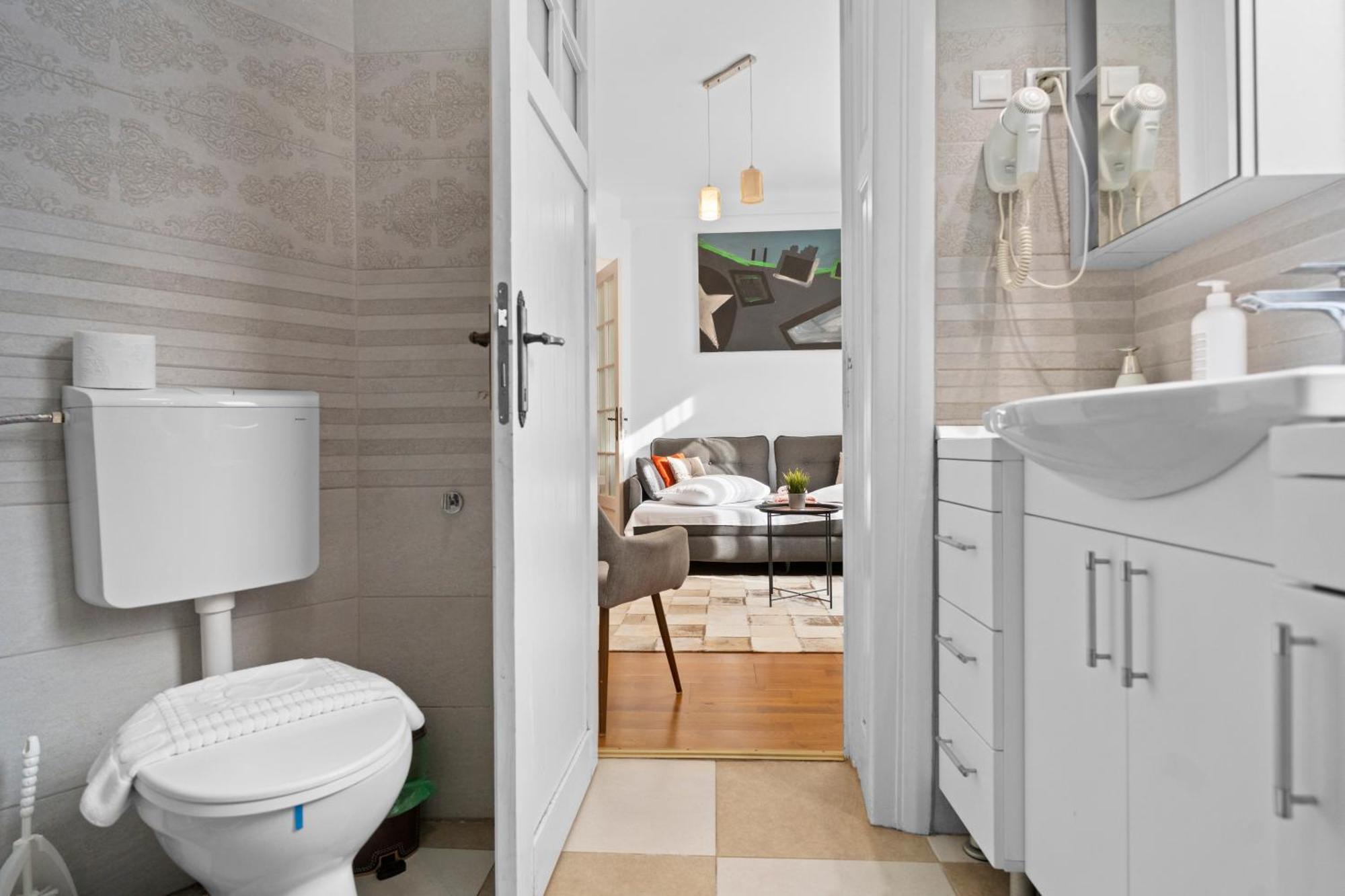 Golden Residences - & Penthouse In Old Town Bucharest