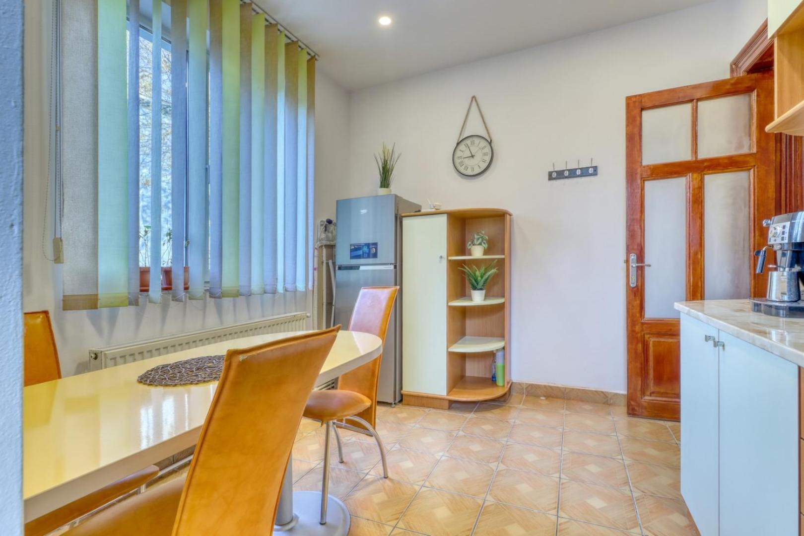 Apartament Muse Downtown Bucureşti