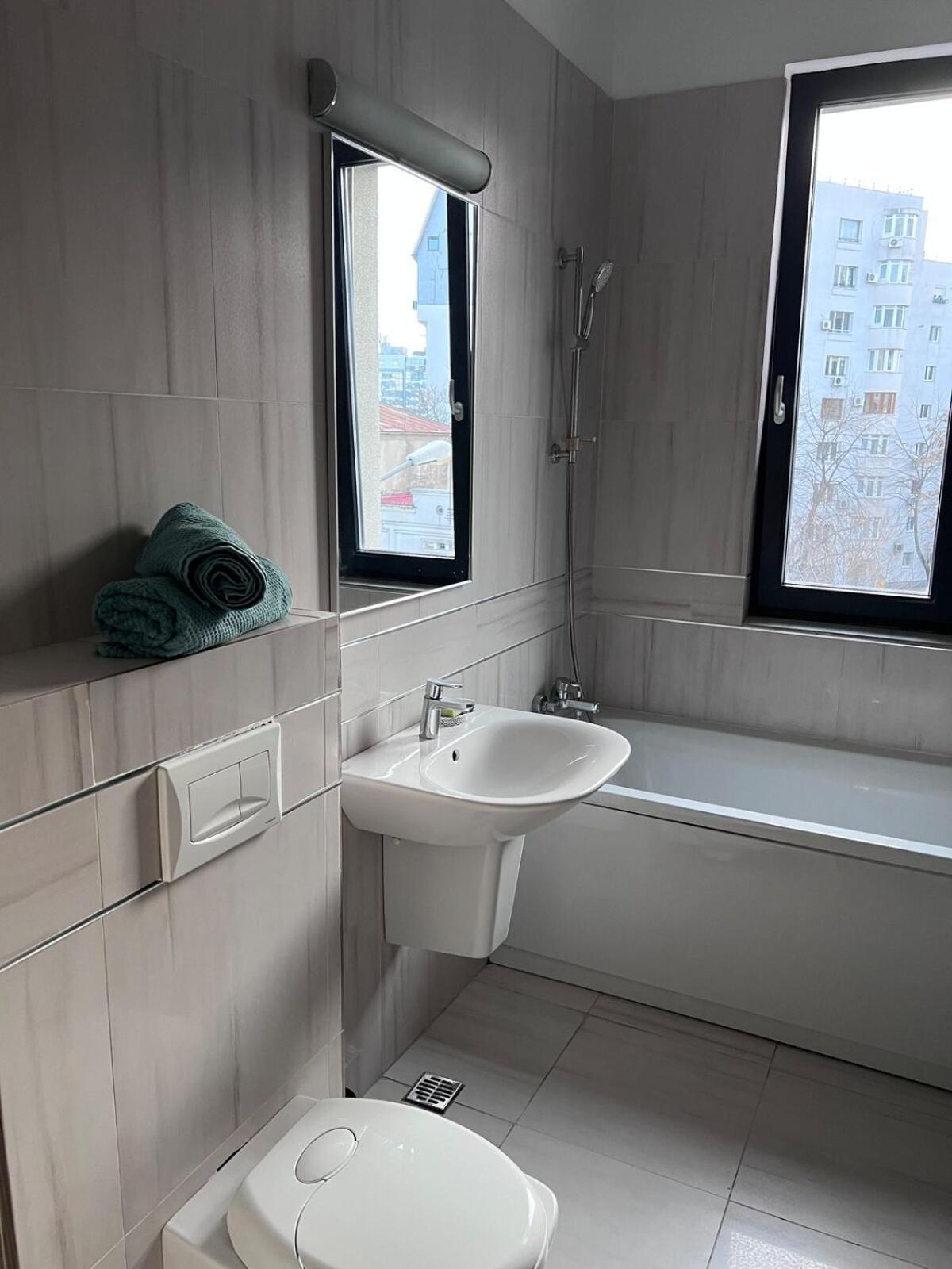Uptown Flat Apartment