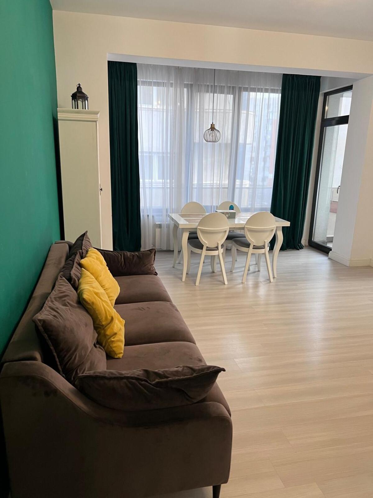 Apartment Uptown Flat Bucharest