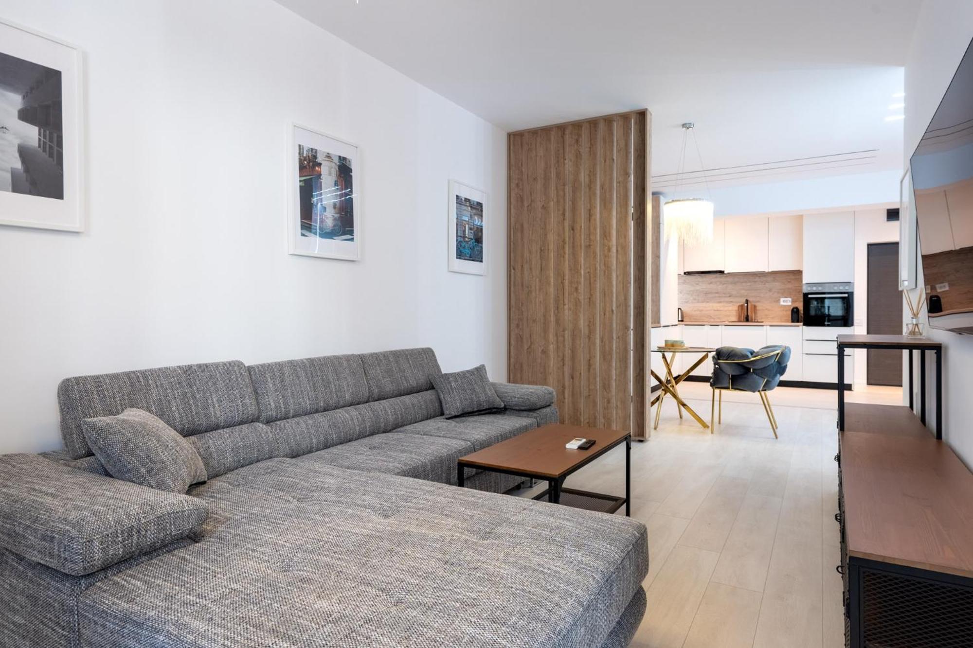Viapipera - Modern On Pipera Blvd Apartament