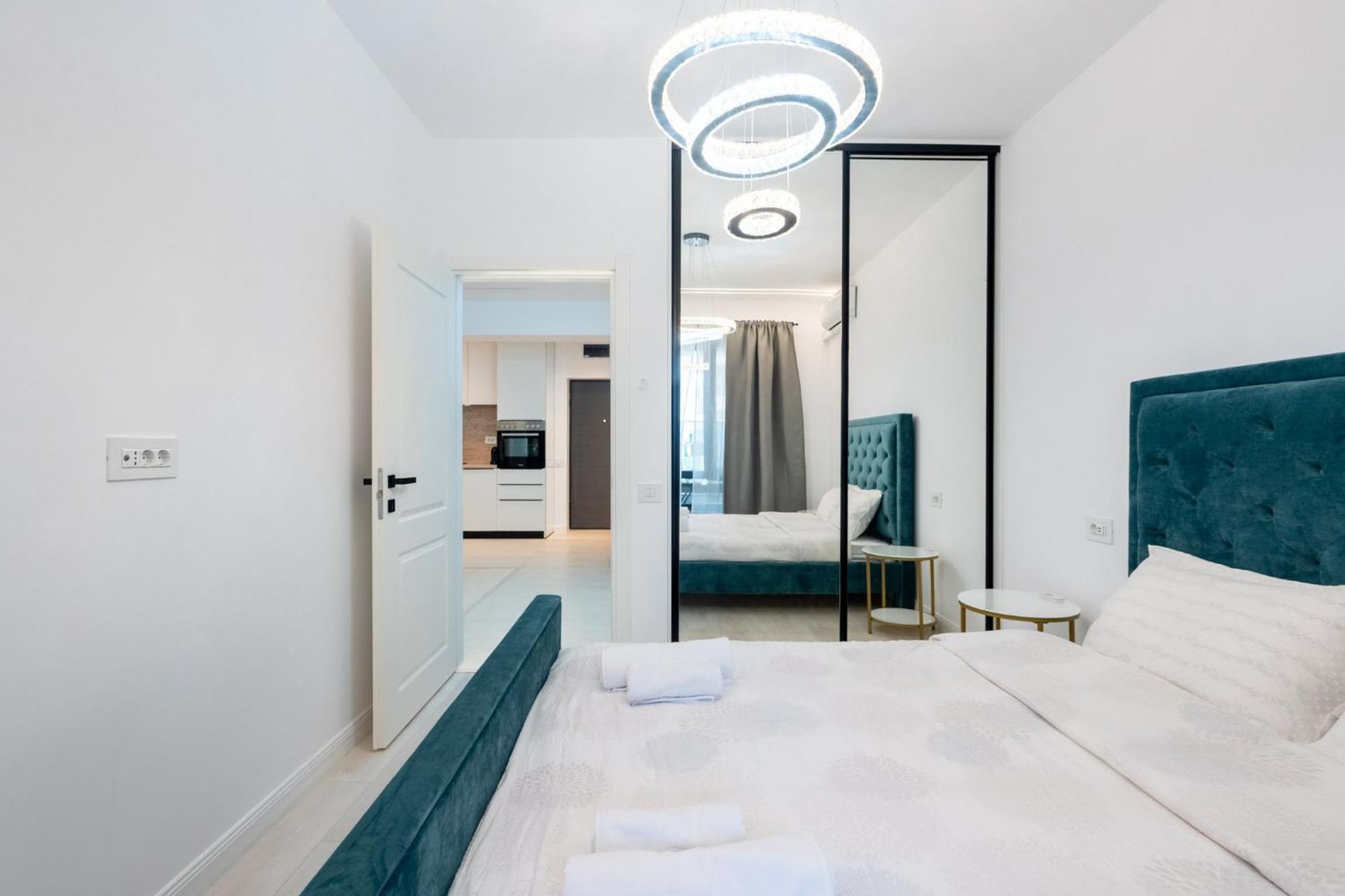 Viapipera - Modern On Pipera Blvd * Bucureşti
