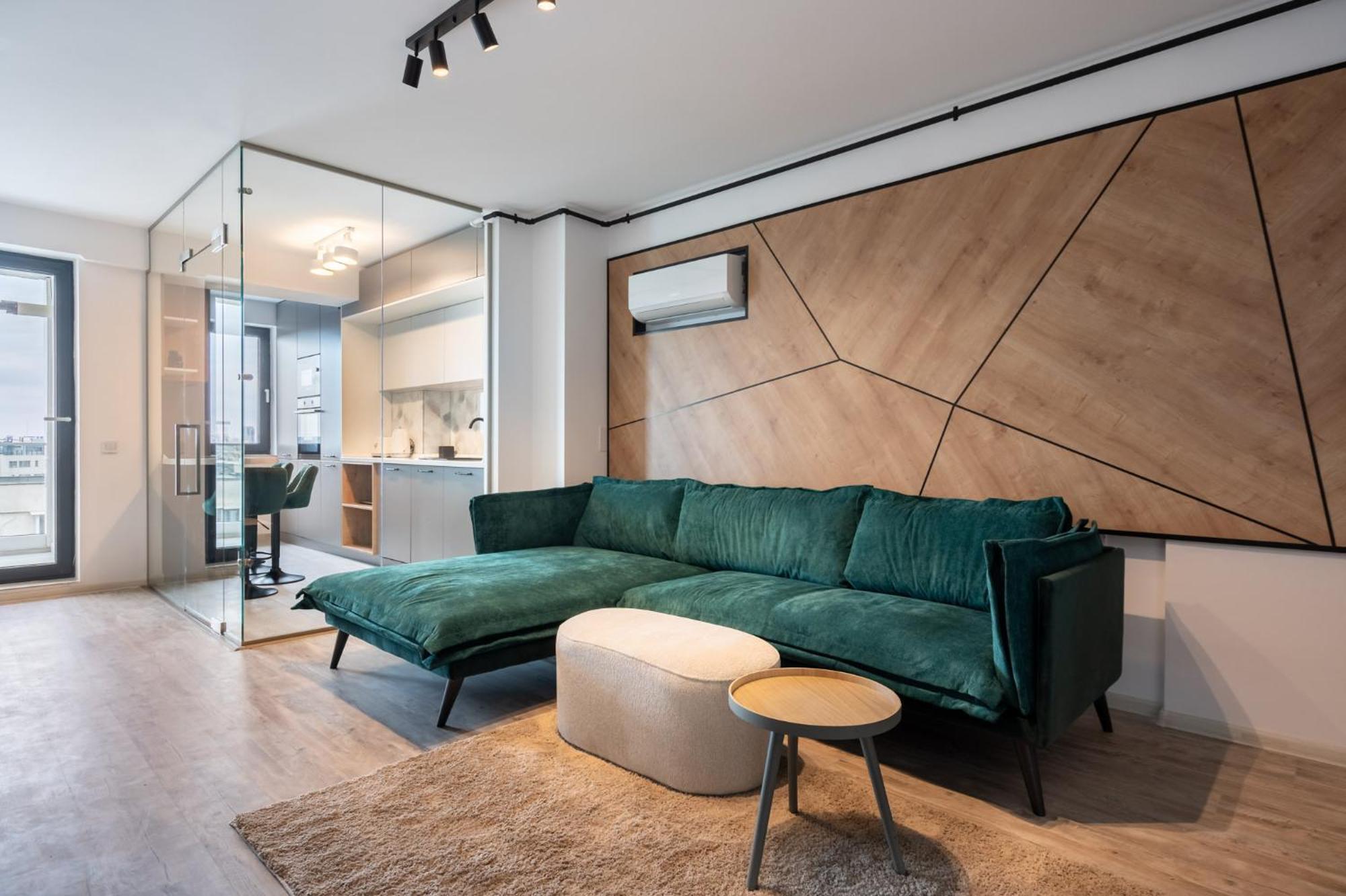 Classy Sassy - Elegant Escape In Timpuri Noi * Bucharest