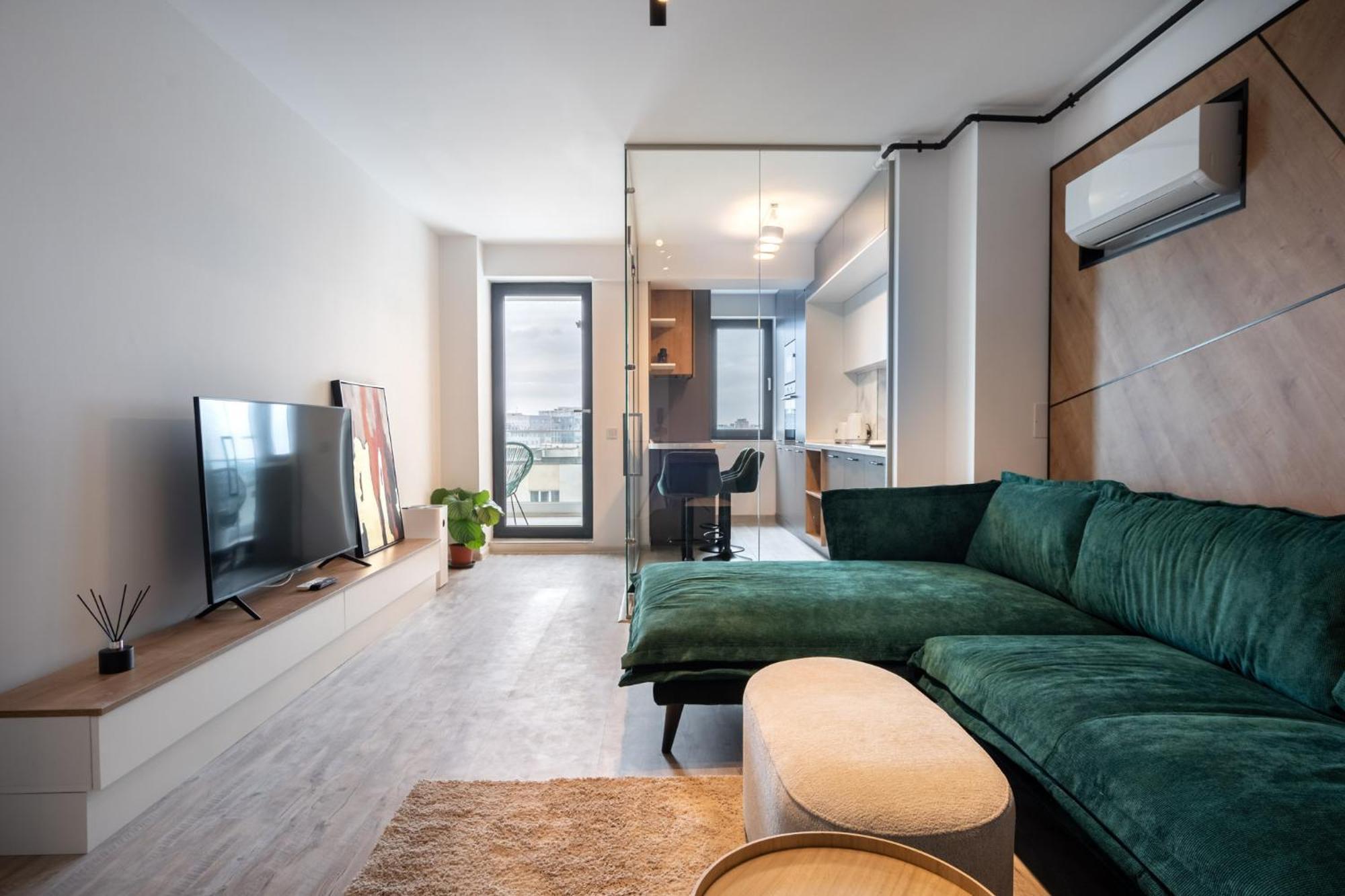 Classy Sassy - Elegant Escape In Timpuri Noi Apartment *