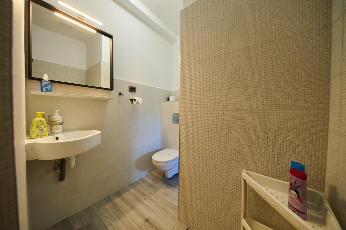 Old Town Retreat 9 *