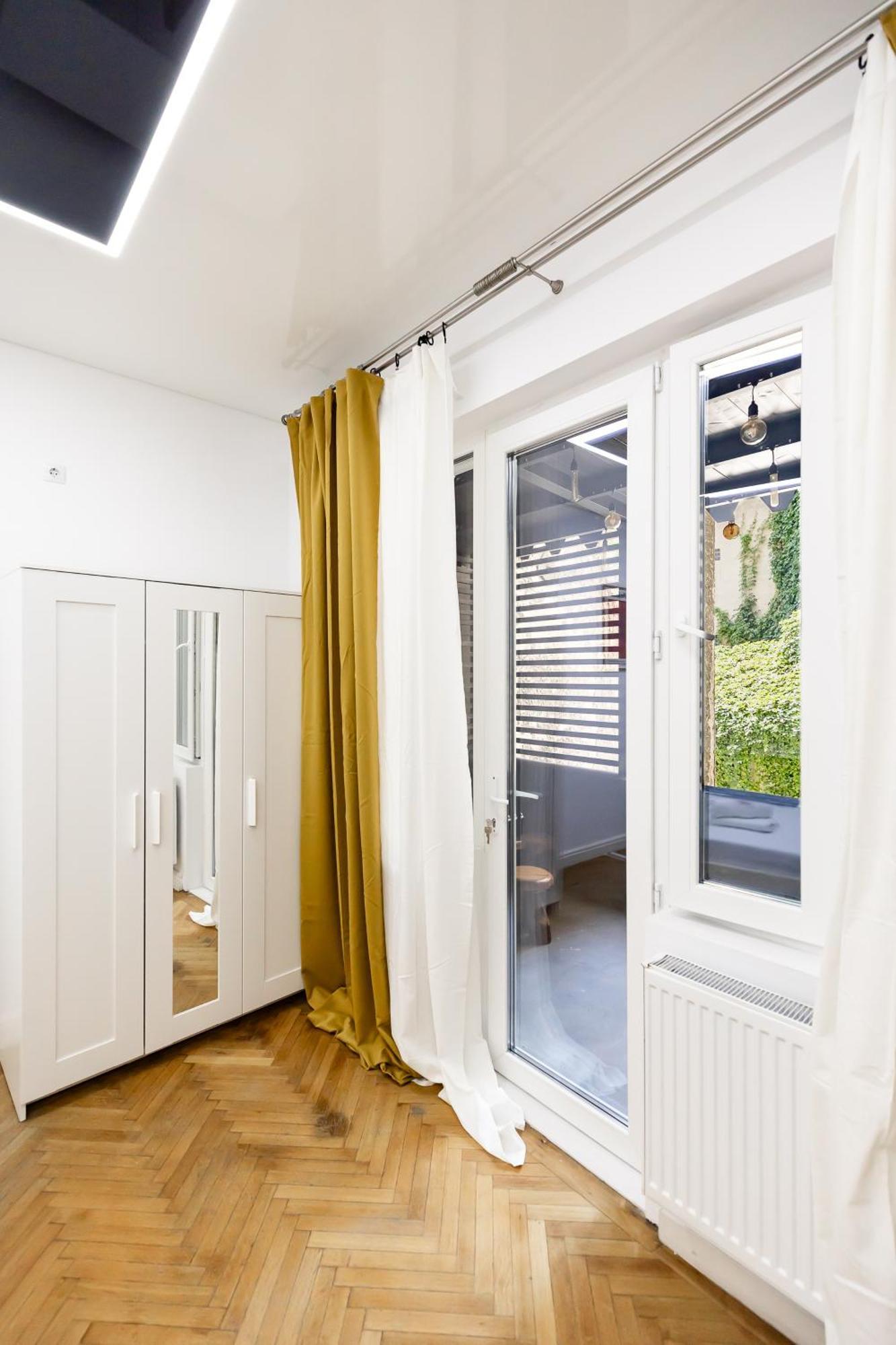 Bucharest Studios Aparthotel *