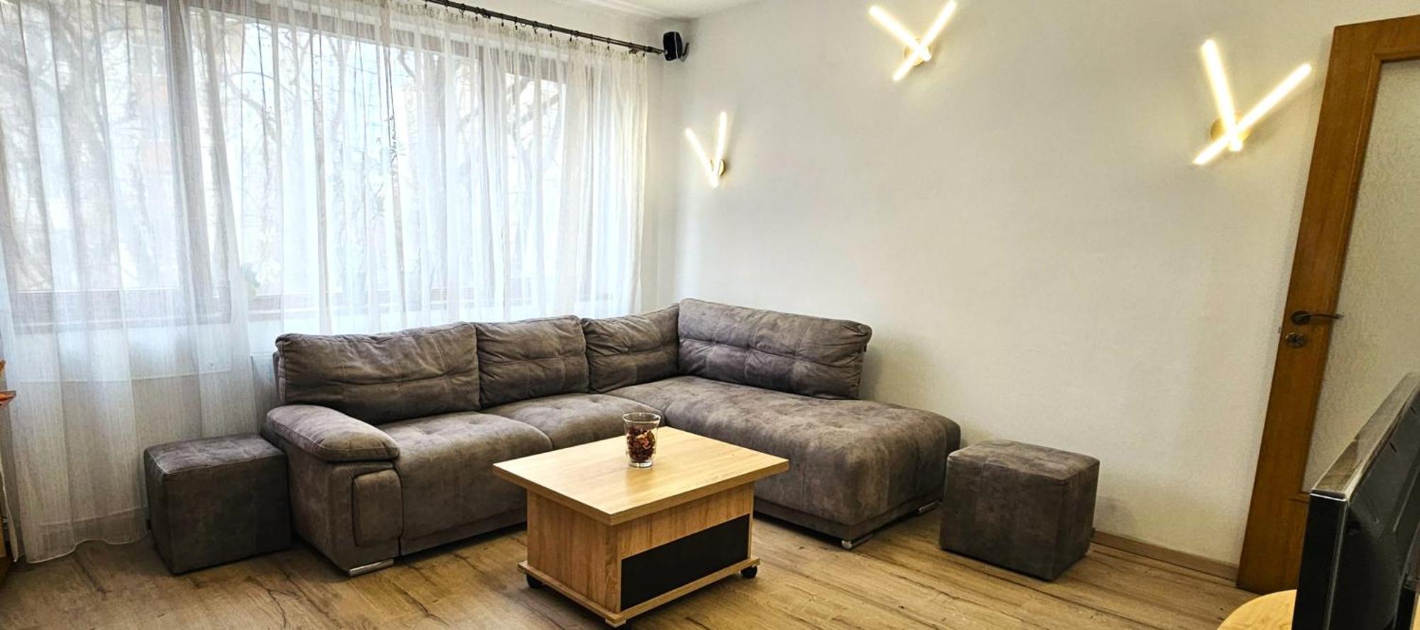 Apartament Yb