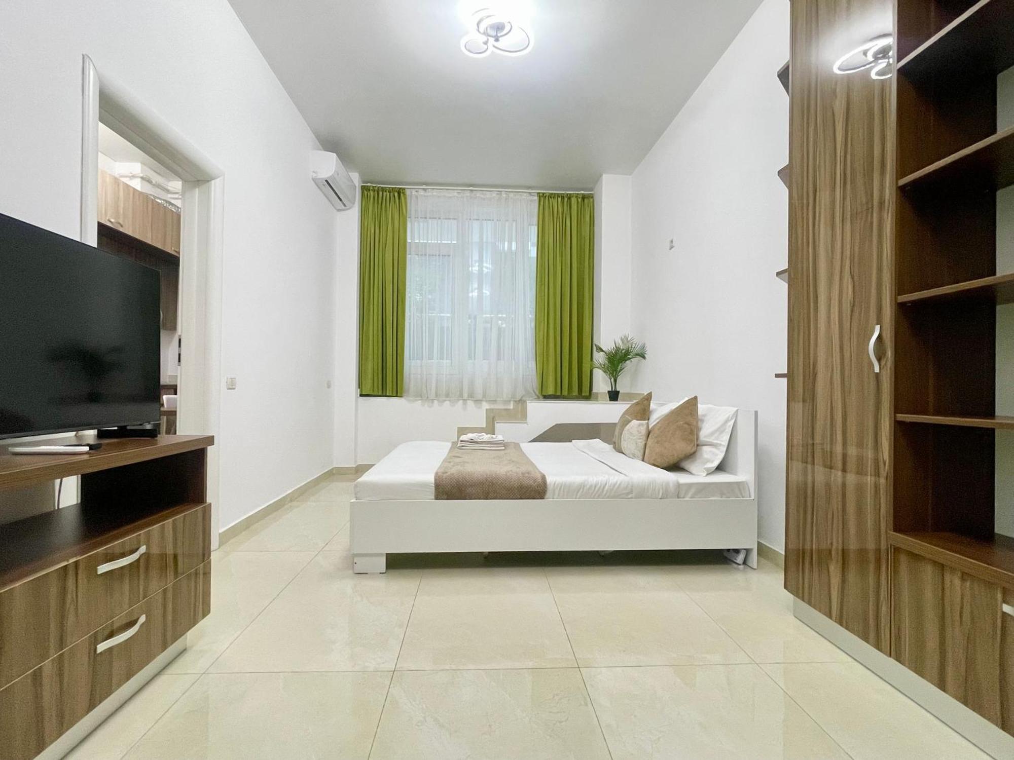 Adress Cd10 Apartment