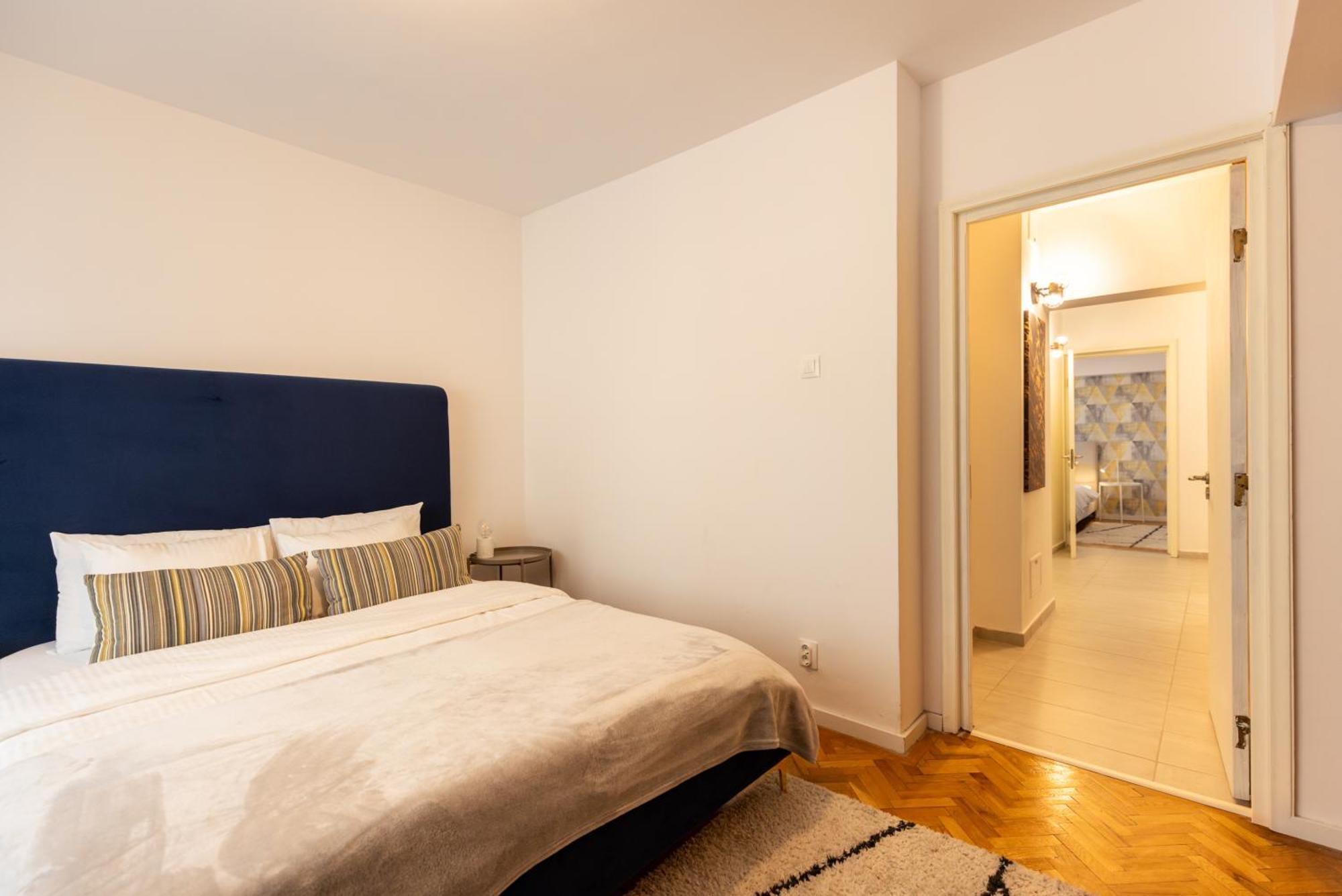 3br, 2 Bath - Ideal For Families Groups Apartment *