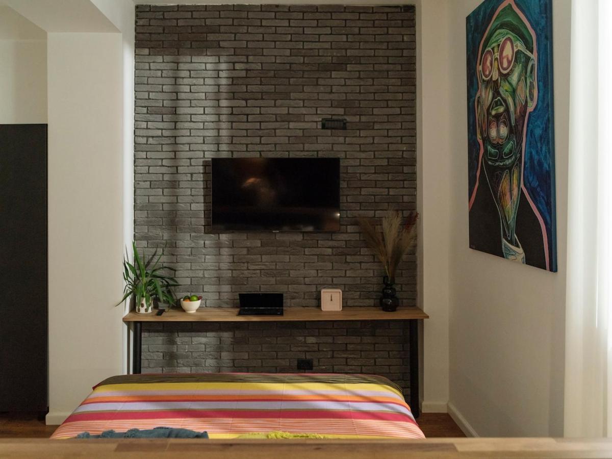 20 - New Building & Parking Apartamento Bucareste