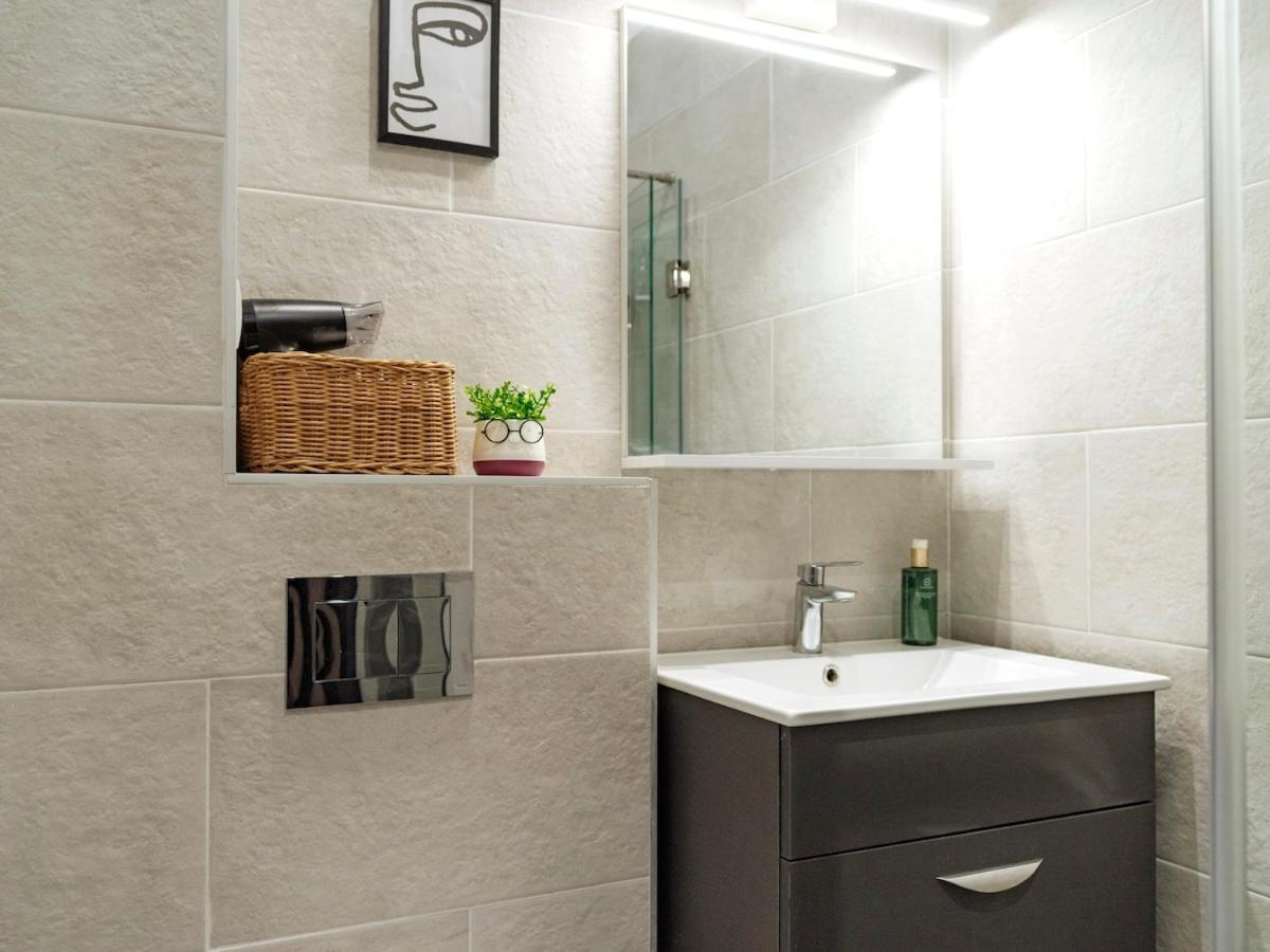 Apartamento 20 - New Building & Parking Bucareste