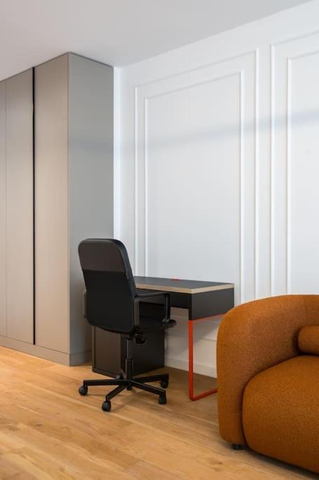 Apartment Orange In One Cotroceni