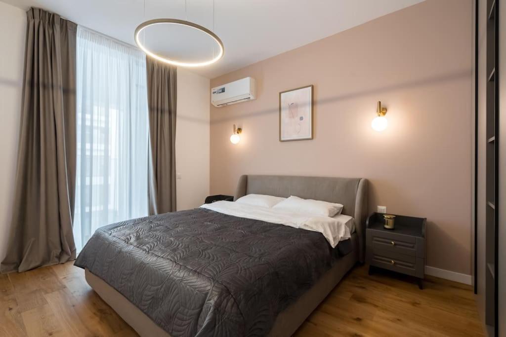 Orange In One Cotroceni Apartment Bucharest