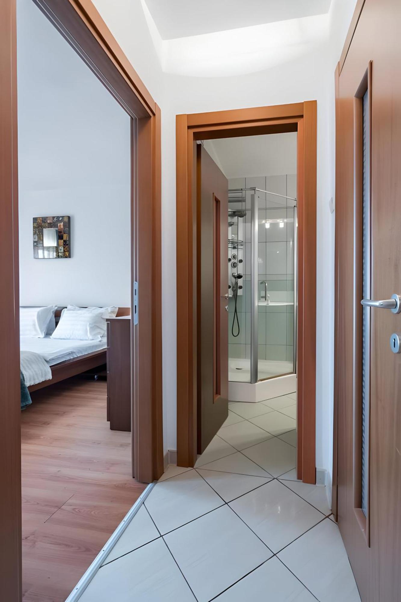 Apartment 2bdr Spacious And Comfy Flat With Amazing Views - Landmark & *