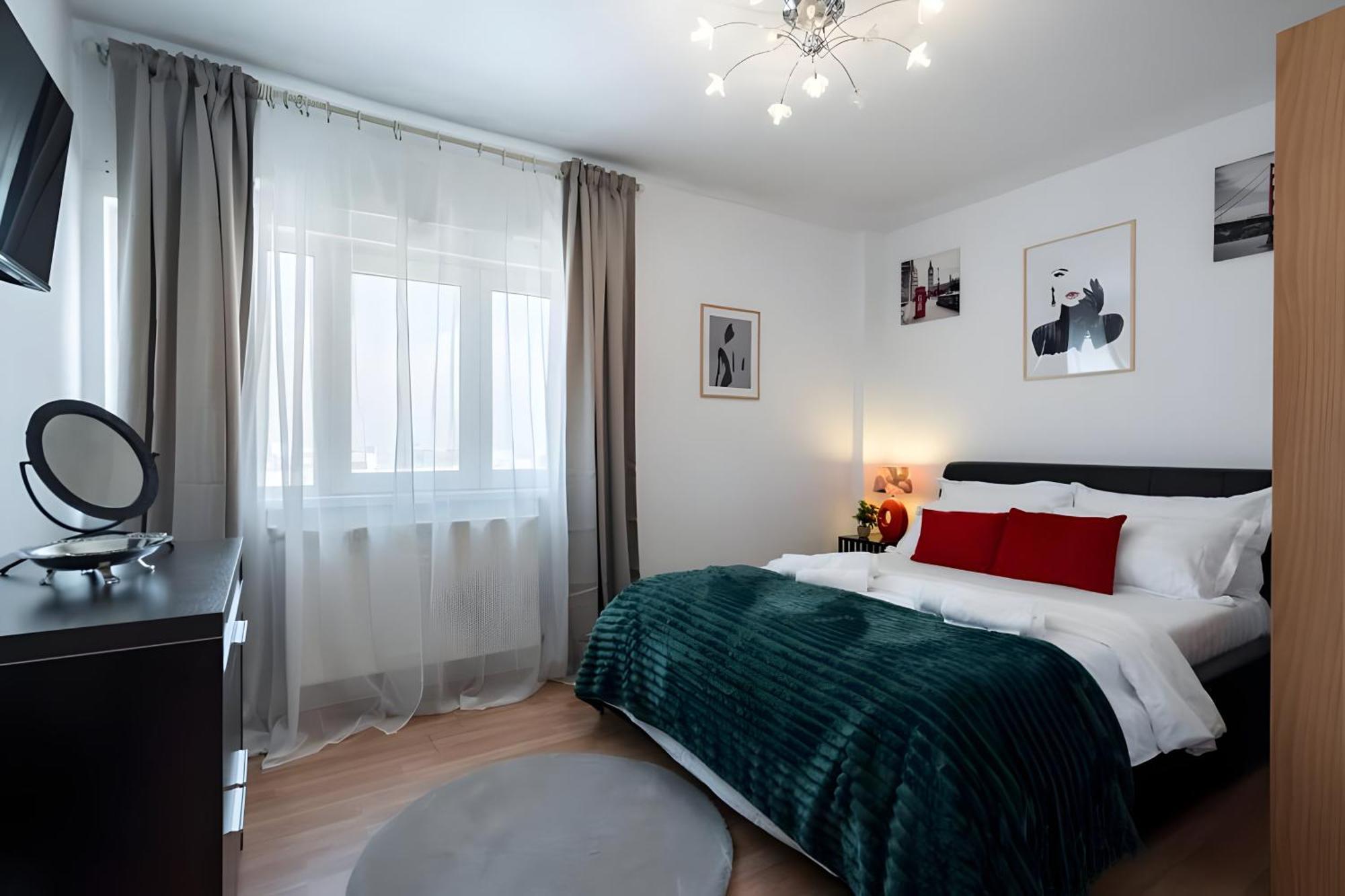 2bdr Spacious And Comfy Flat With Amazing Views - Landmark &