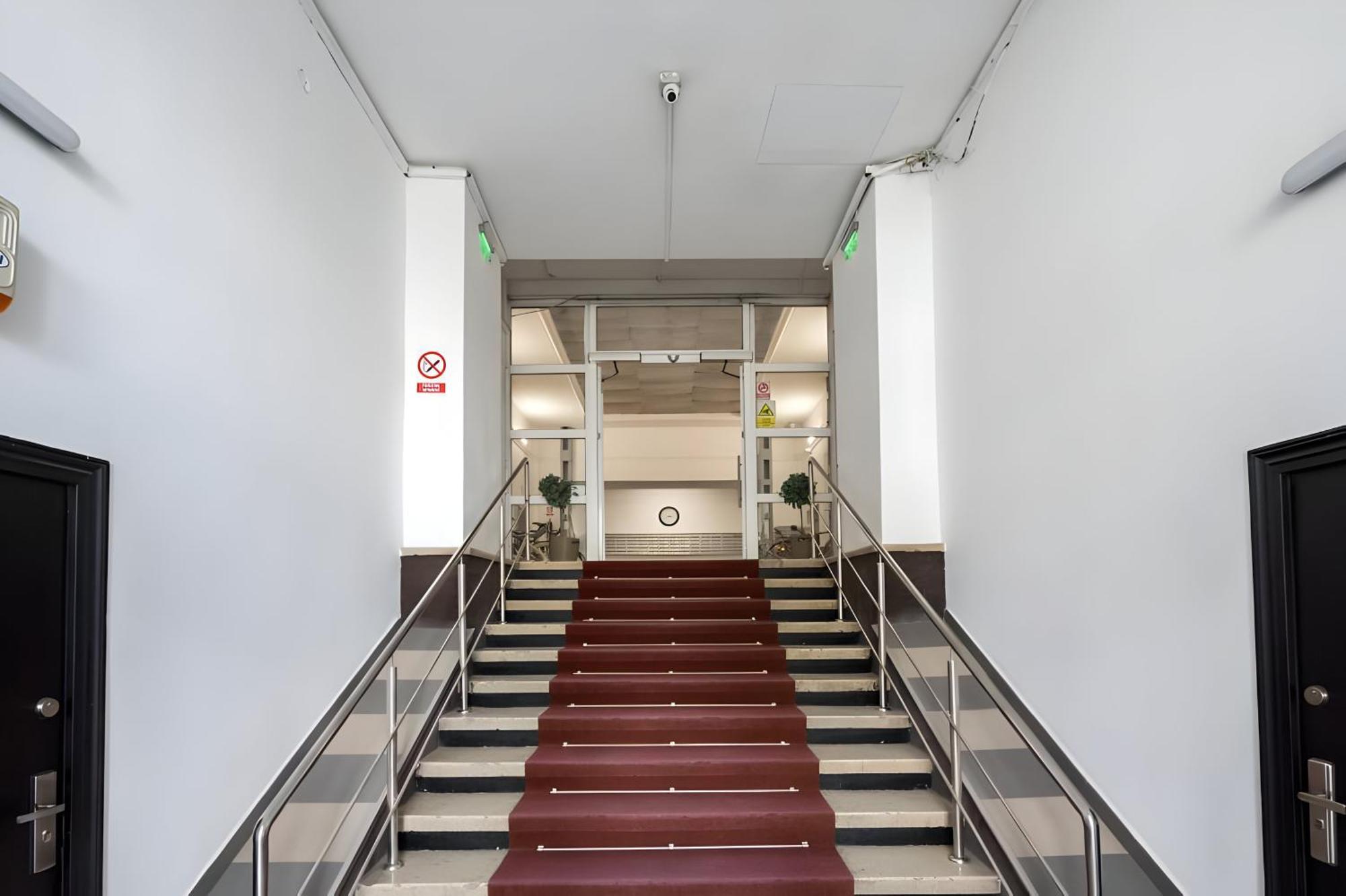 2bdr Spacious And Comfy Flat With Amazing Views - Landmark & Apartment *