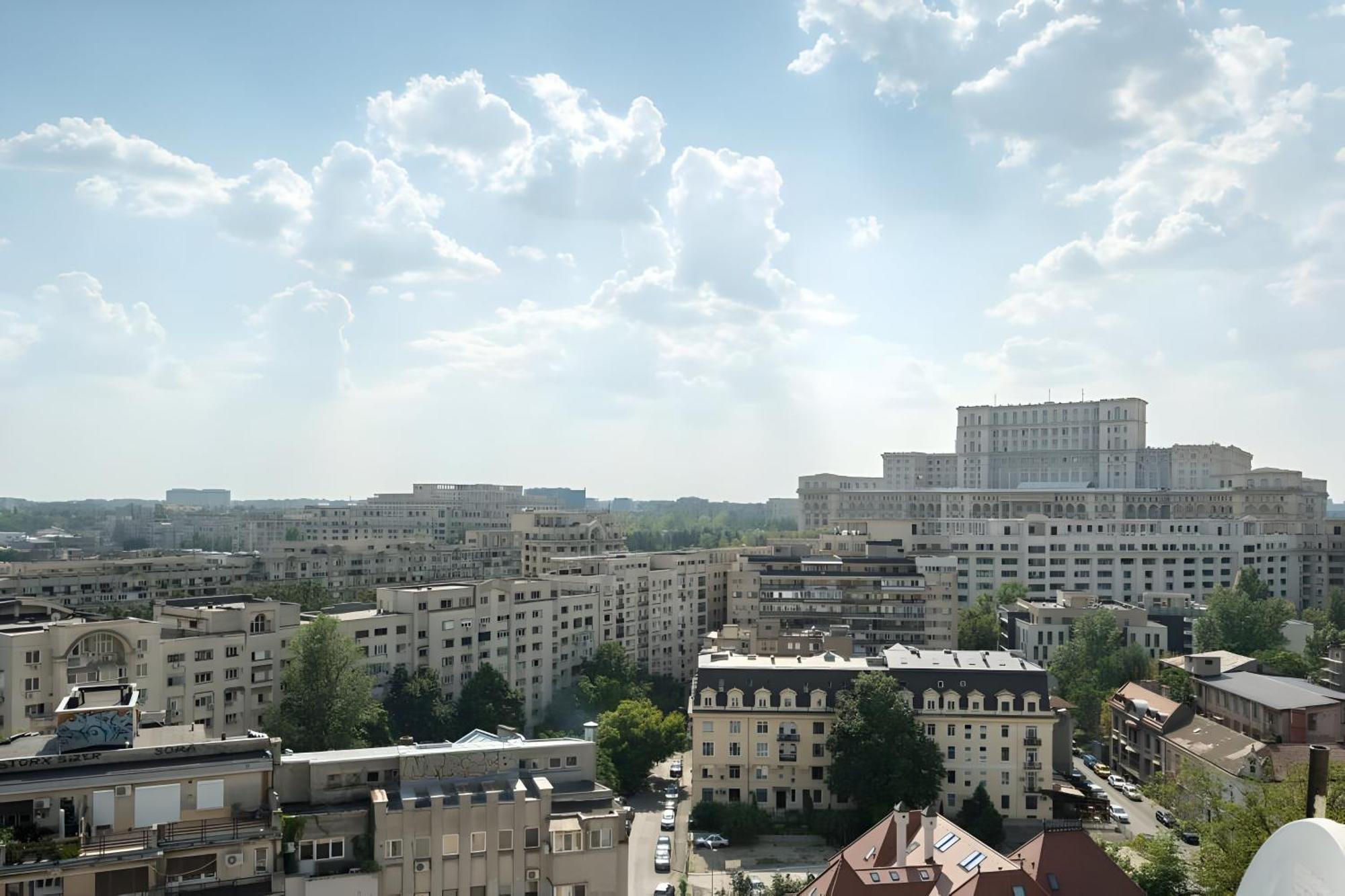 2bdr Spacious And Comfy Flat With Amazing Views - Landmark &