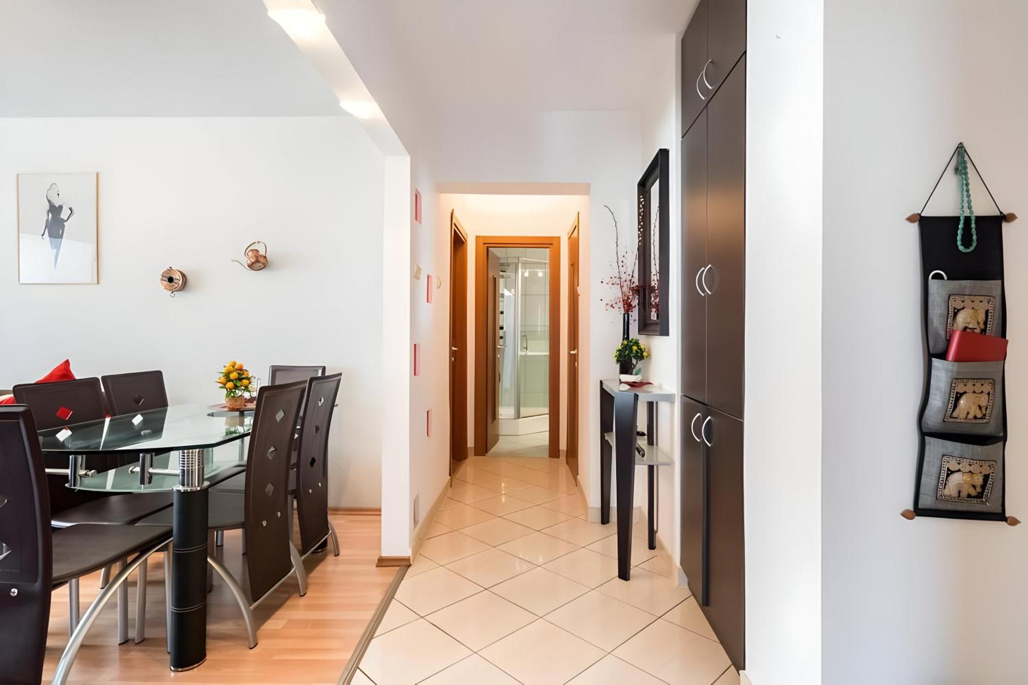 2bdr Spacious And Comfy Flat With Amazing Views - Landmark & Bucharest