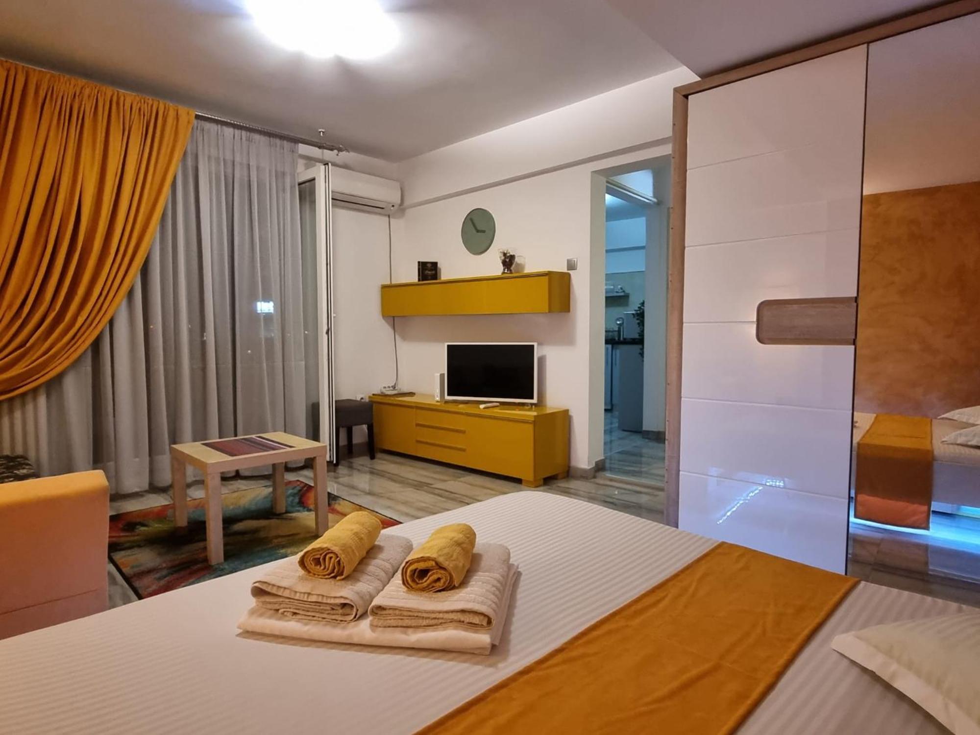 Golden Studio- Panoramic View With Terrace * Bucharest