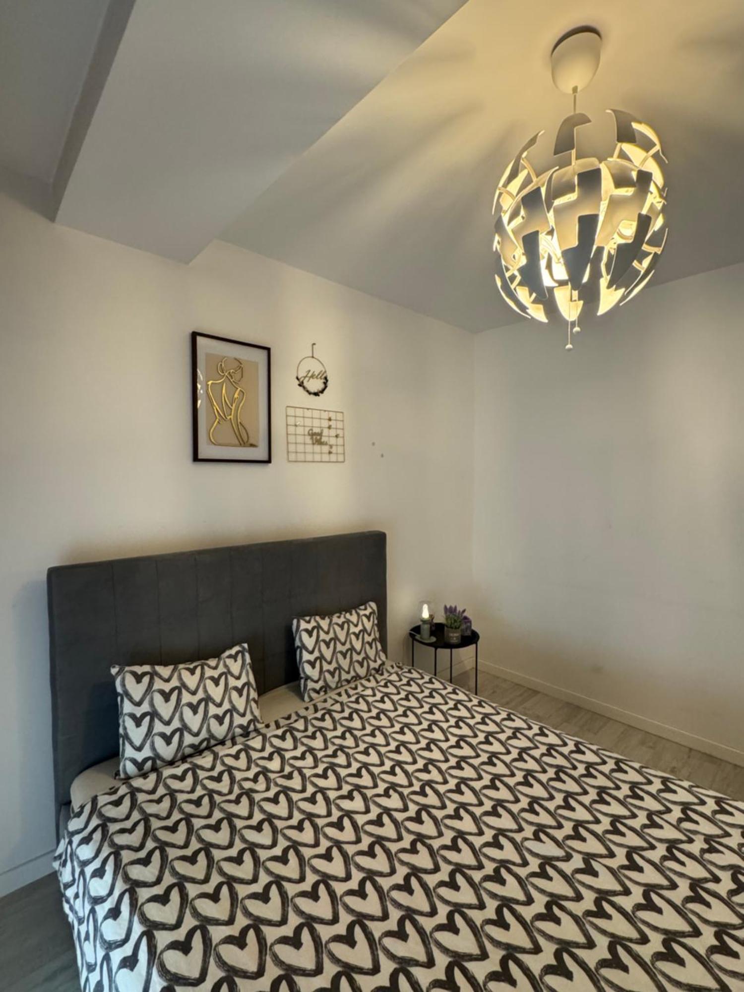 Twin Two In 21residence Politehnica - 1st Place * Bucharest