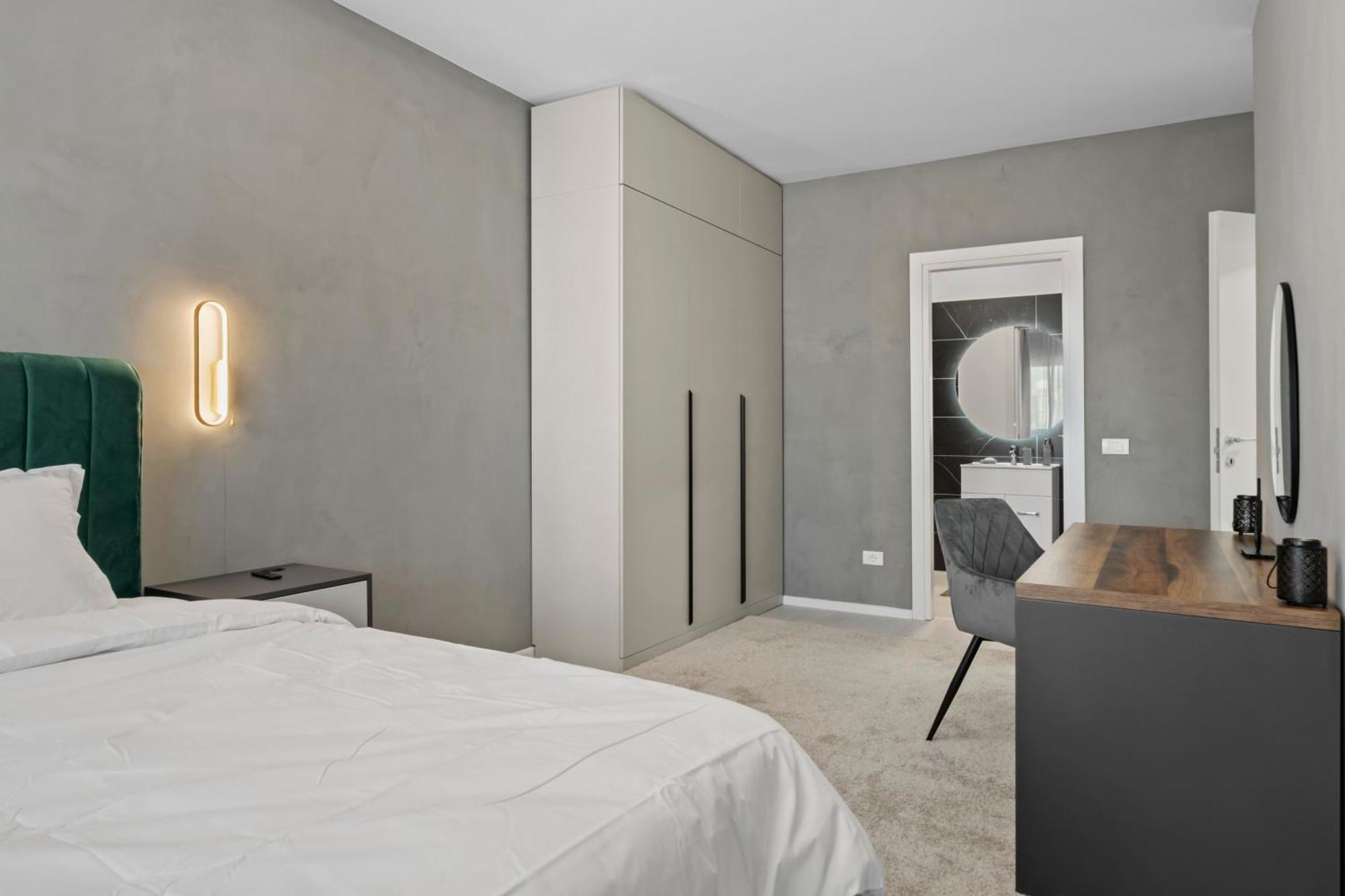 Ultra-modern & Spacious 2br With Balcony Apartment Bucharest