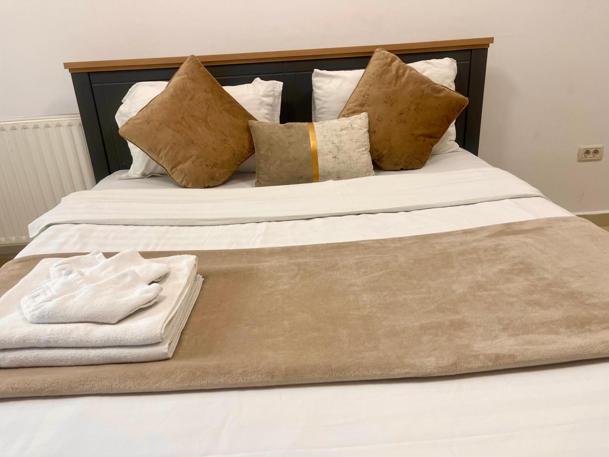Apartment Adress Dd19
