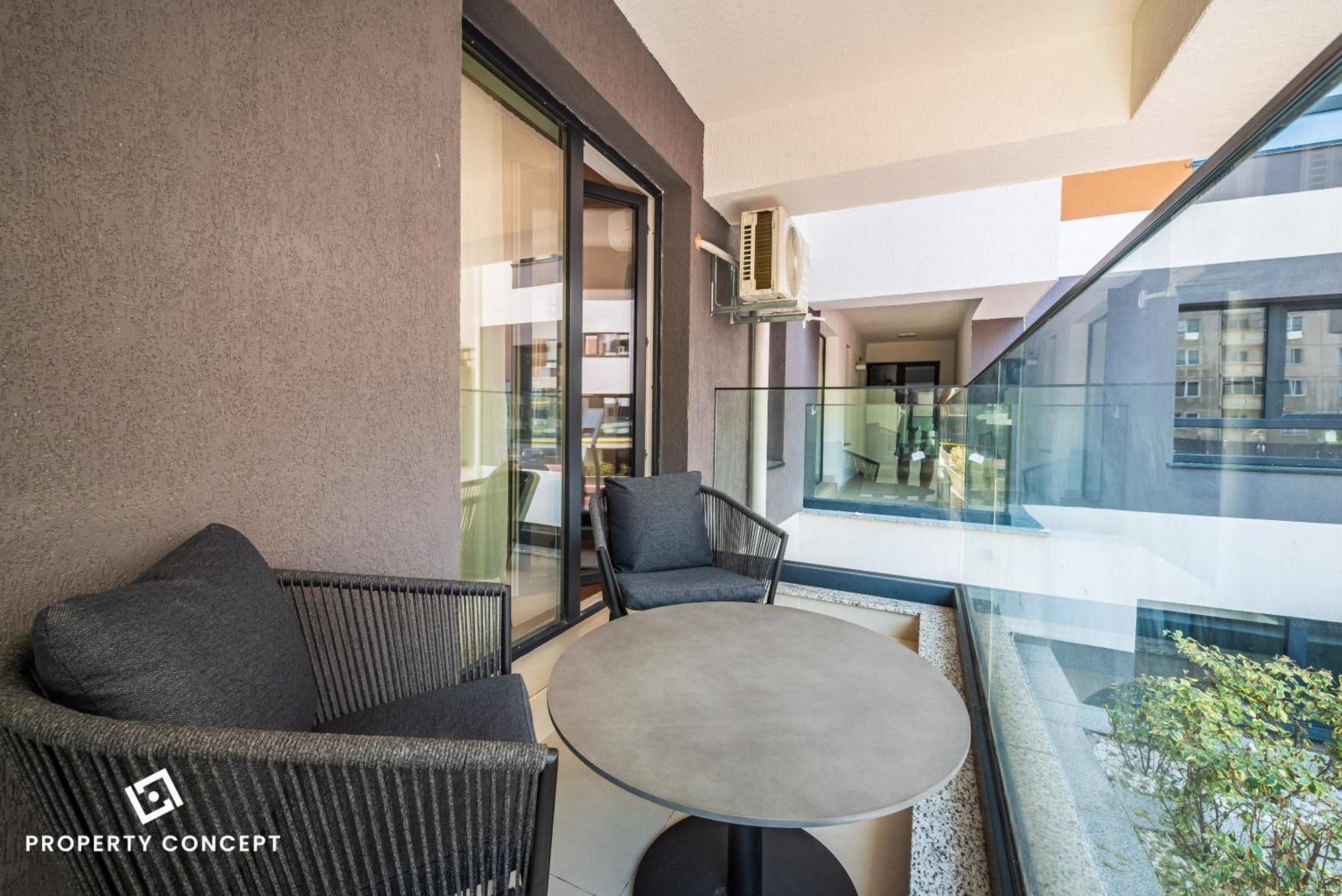 Apartment P18b4 *