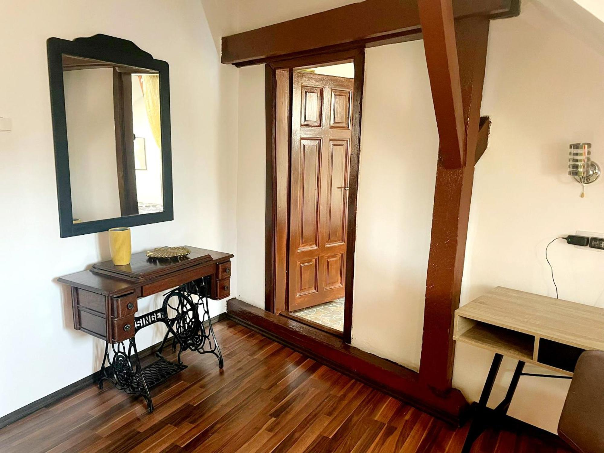 Cozy Loft Near Old Center Apartment Bucharest
