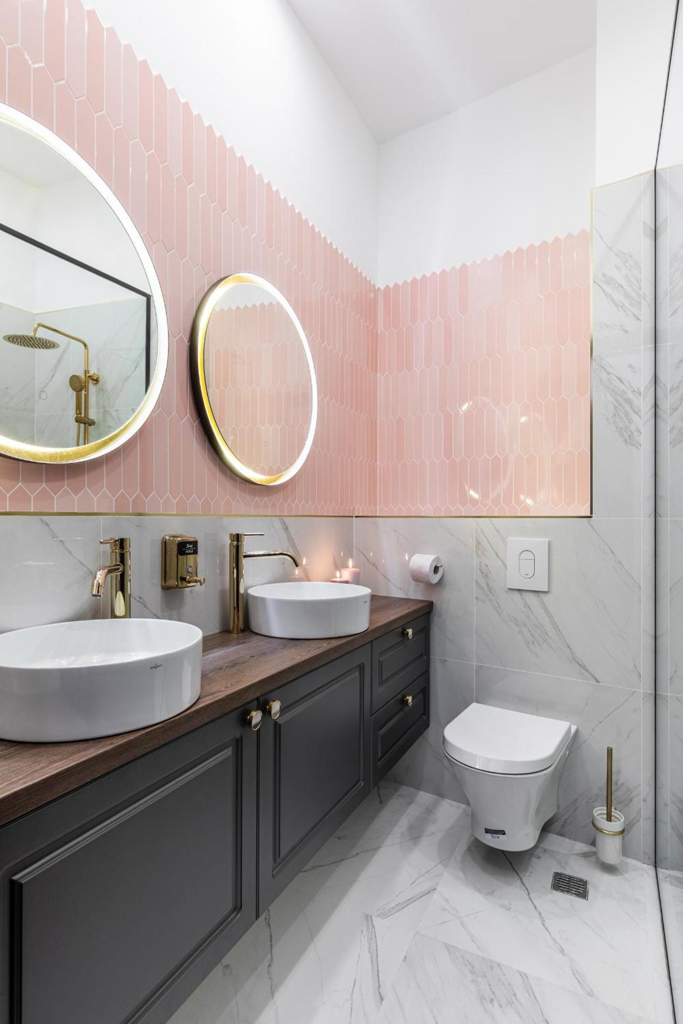 Old Town Luxury Apartament *