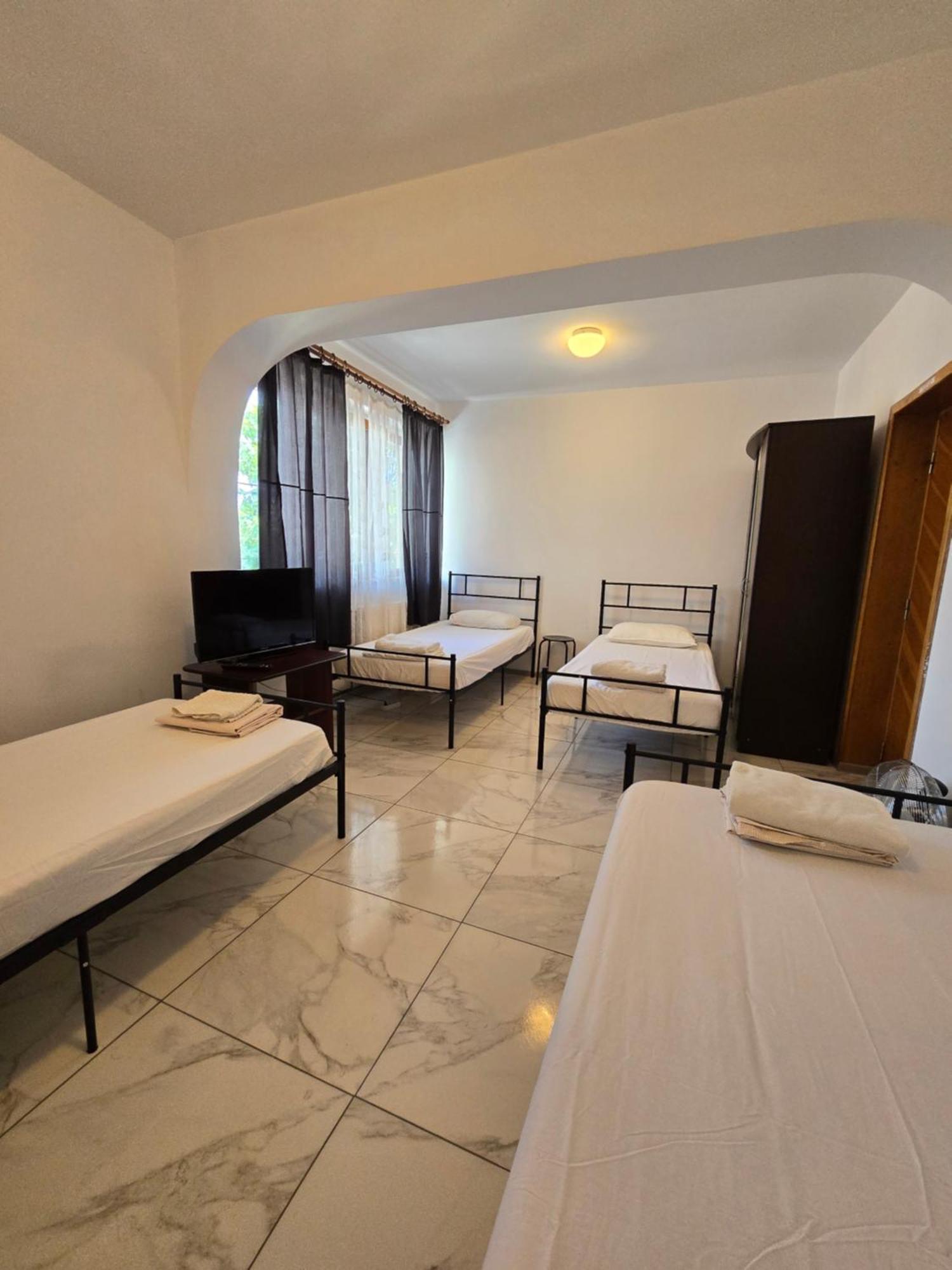 Hostel Z *