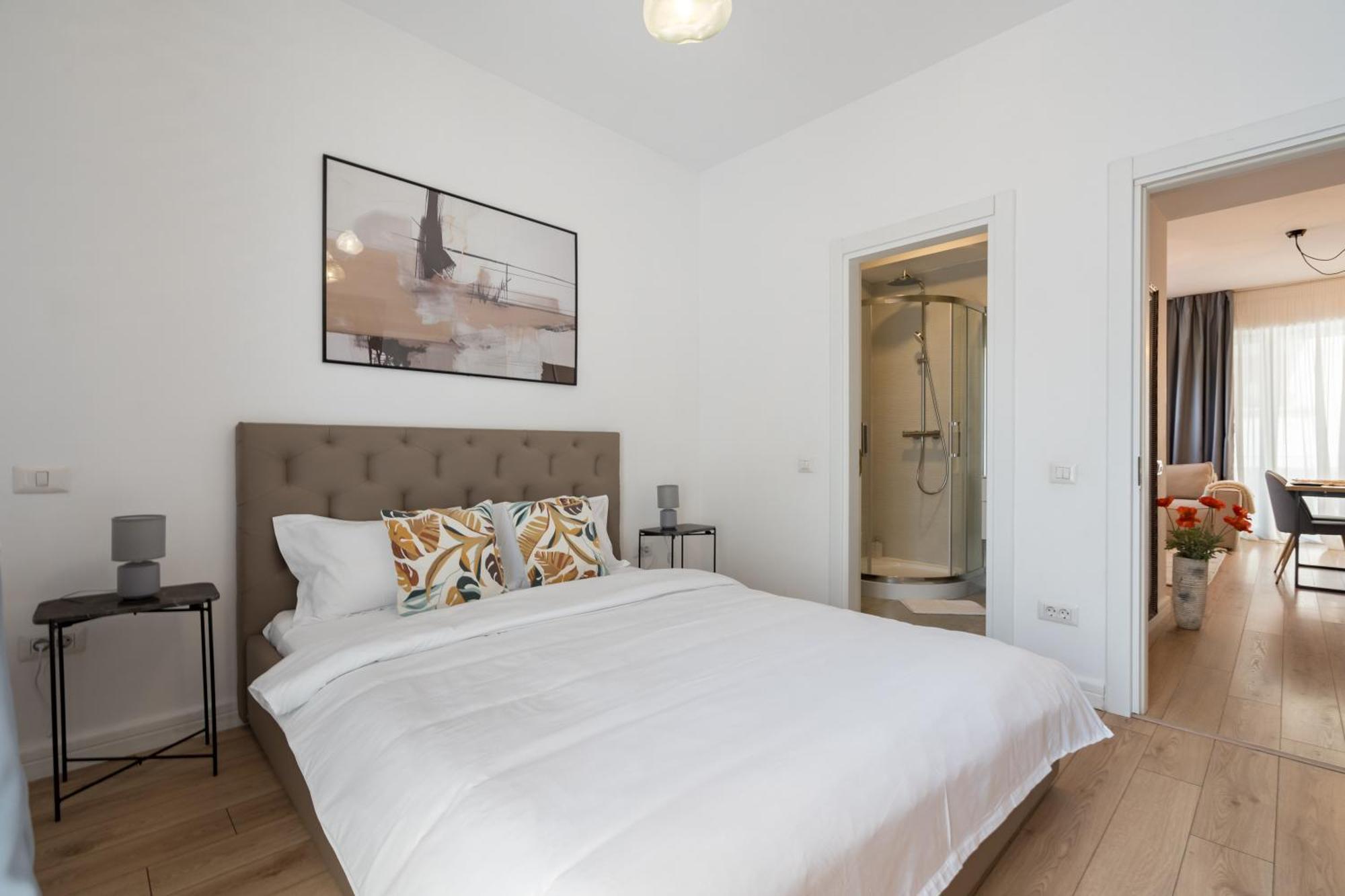 Uphome Aparthotel