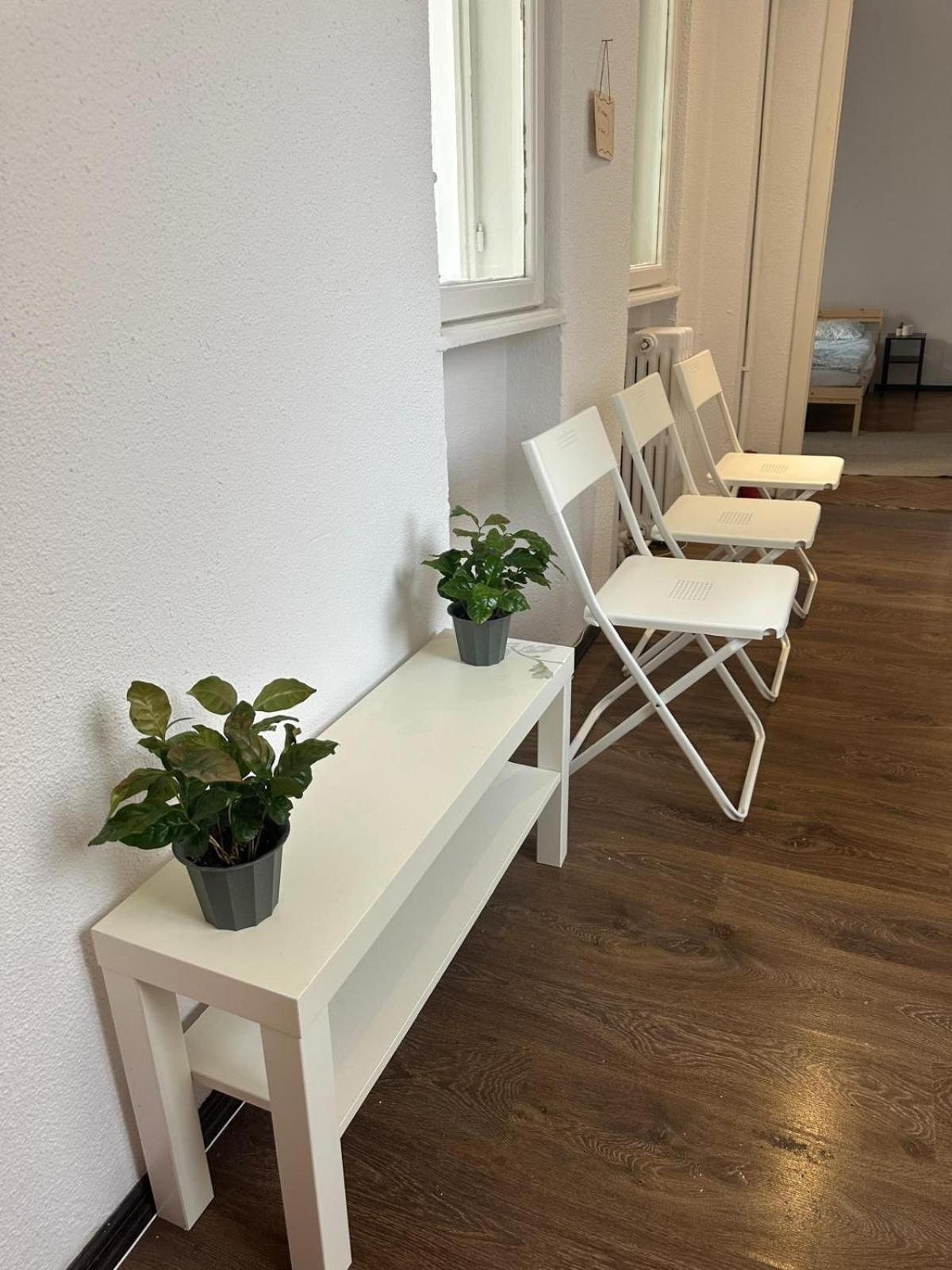 Group Apartment *