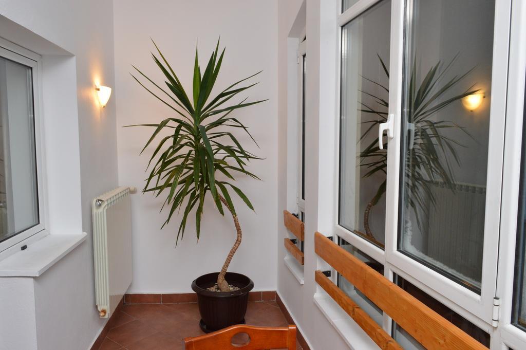 Bucharest Apartments * Bucareste