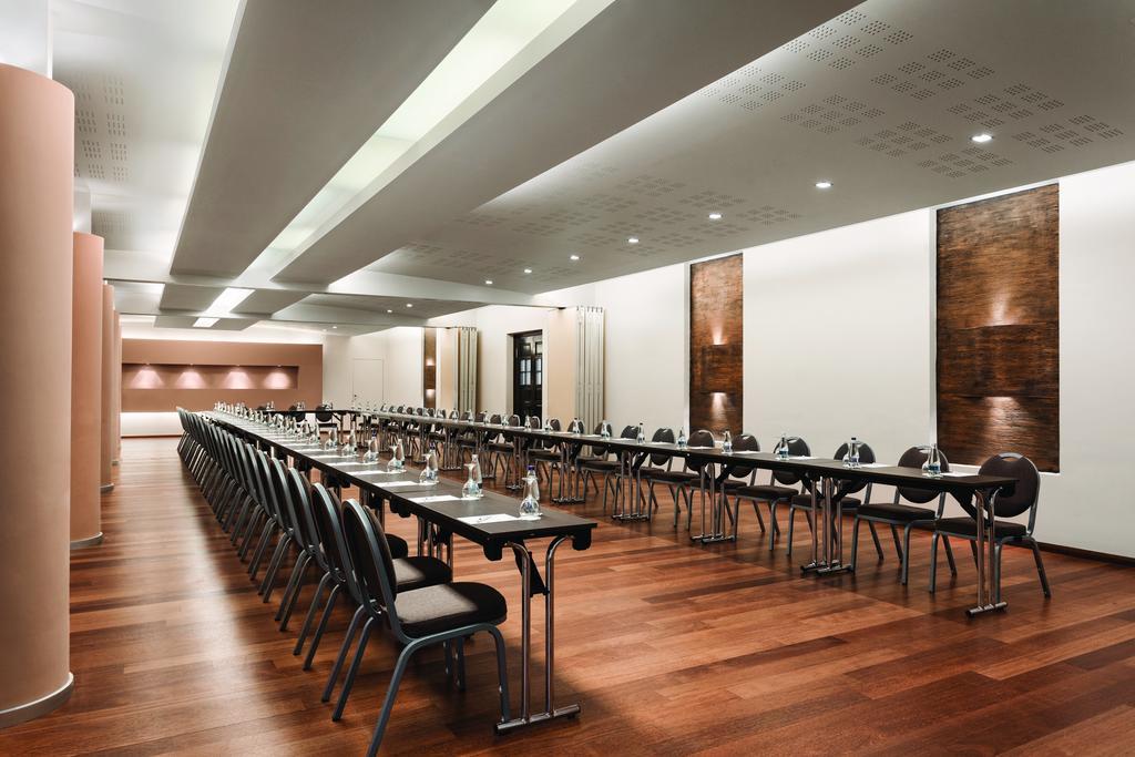 Ramada Plaza By Wyndham Convention Center 4*
