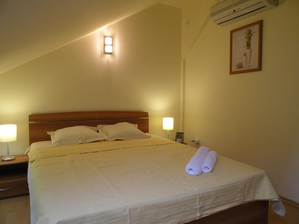 Bucharest Apartments * Bucareste